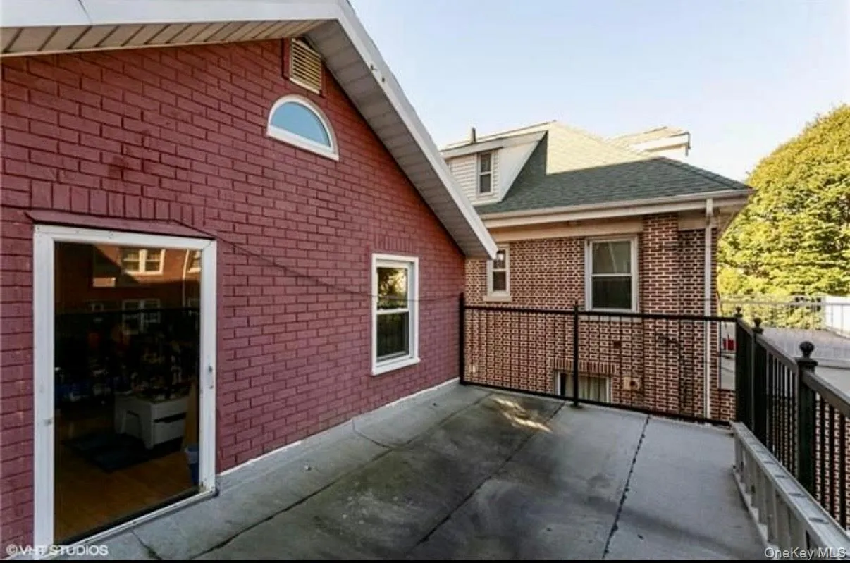 133 195th Street, New York, NY, 3 Bedrooms Bedrooms, 7 Rooms Rooms,3 BathroomsBathrooms,Residential,For Rent,195th,0,956334 133 195th Street, New York, NY, 3 Bedrooms Bedrooms, 7 Rooms Rooms,3 BathroomsBathrooms,Residential,For Rent,195th,0,956334