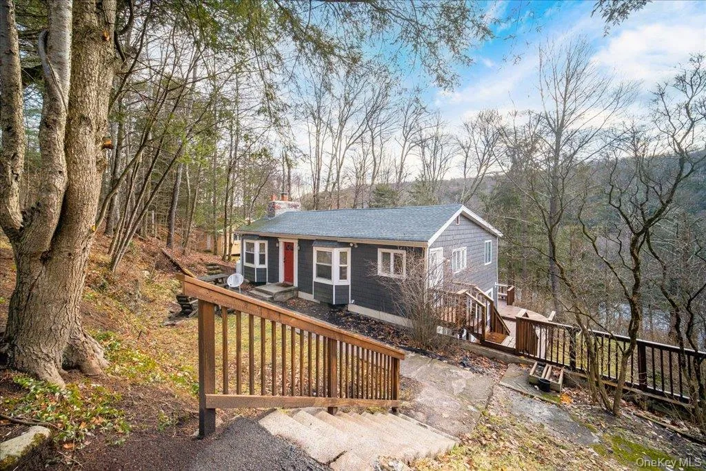 34 Overlook Road, Neversink, NY, 3 Bedrooms Bedrooms, 8 Rooms Rooms,2 BathroomsBathrooms,Residential Sale,For Rent,Overlook,0,956385 34 Overlook Road, Neversink, NY, 3 Bedrooms Bedrooms, 8 Rooms Rooms,2 BathroomsBathrooms,Residential Sale,For Rent,Overlook,0,956385