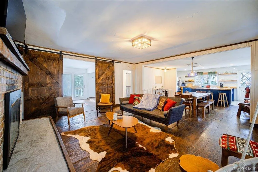 34 Overlook Road, Neversink, NY, 3 Bedrooms Bedrooms, 8 Rooms Rooms,2 BathroomsBathrooms,Residential Sale,For Rent,Overlook,0,956385 34 Overlook Road, Neversink, NY, 3 Bedrooms Bedrooms, 8 Rooms Rooms,2 BathroomsBathrooms,Residential Sale,For Rent,Overlook,0,956385