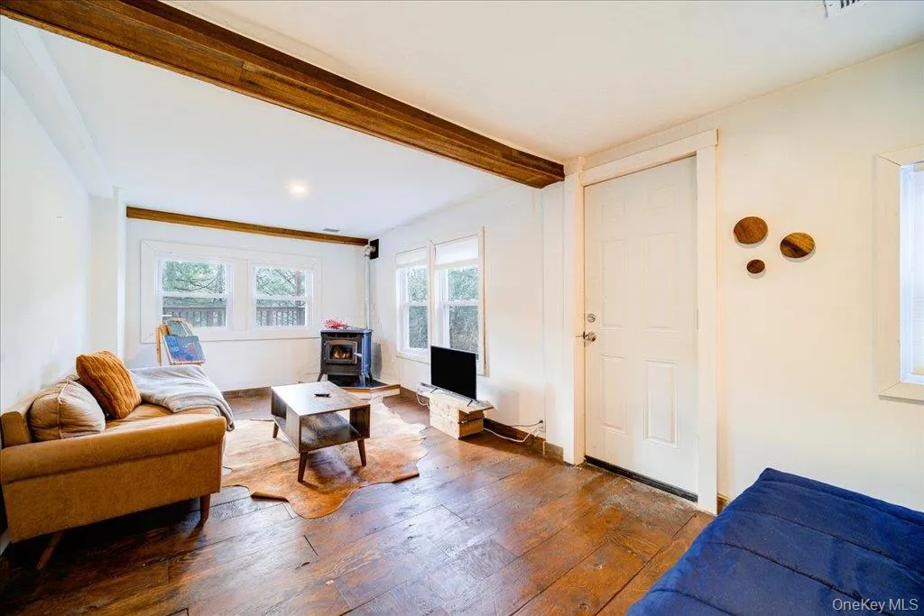 34 Overlook Road, Neversink, NY, 3 Bedrooms Bedrooms, 8 Rooms Rooms,2 BathroomsBathrooms,Residential Sale,For Rent,Overlook,0,956385 34 Overlook Road, Neversink, NY, 3 Bedrooms Bedrooms, 8 Rooms Rooms,2 BathroomsBathrooms,Residential Sale,For Rent,Overlook,0,956385