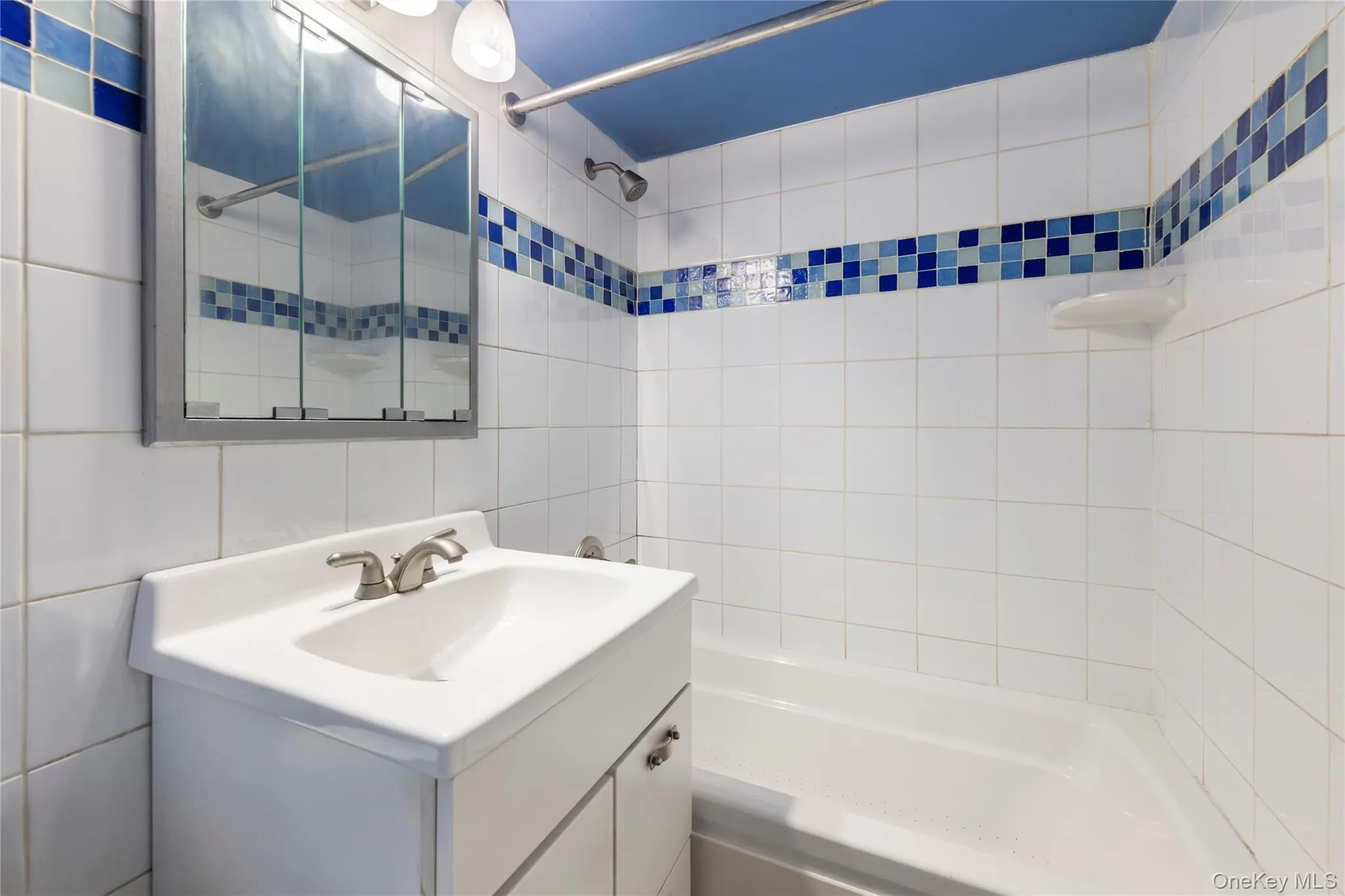 117 82nd Street, New York, NY, 1 Bedroom Bedrooms, 4 Rooms Rooms,2 BathroomsBathrooms,Residential Lease,For Rent,82nd,0,956395 117 82nd Street, New York, NY, 1 Bedroom Bedrooms, 4 Rooms Rooms,2 BathroomsBathrooms,Residential Lease,For Rent,82nd,0,956395