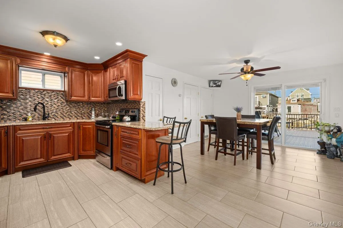 19 13th Road, New York, NY, 2 Bedrooms Bedrooms, 5 Rooms Rooms,1 BathroomBathrooms,Residential,For Rent,13th,0,956409 19 13th Road, New York, NY, 2 Bedrooms Bedrooms, 5 Rooms Rooms,1 BathroomBathrooms,Residential,For Rent,13th,0,956409
