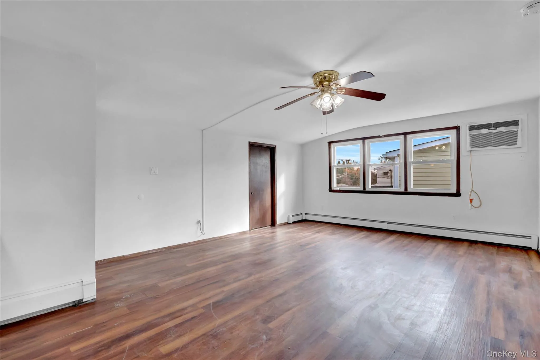 31 Bluespruce Road, Hempstead, NY, 7 Bedrooms Bedrooms, 11 Rooms Rooms,3 BathroomsBathrooms,Residential,For Rent,Bluespruce,0,956416 31 Bluespruce Road, Hempstead, NY, 7 Bedrooms Bedrooms, 11 Rooms Rooms,3 BathroomsBathrooms,Residential,For Rent,Bluespruce,0,956416