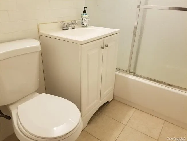 98-26 64th Avenue, New York, NY, 2 Rooms Rooms,1 BathroomBathrooms,Residential Lease,For Rent,64th,0,956495 98-26 64th Avenue, New York, NY, 2 Rooms Rooms,1 BathroomBathrooms,Residential Lease,For Rent,64th,0,956495