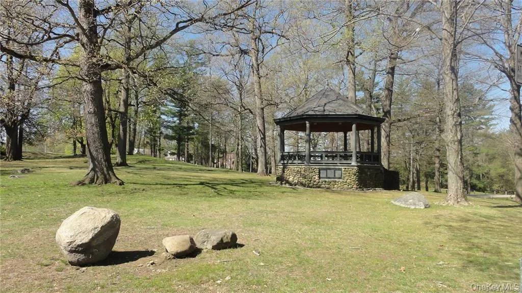 1840 Crompond Road, Peekskill, NY, 2 Bedrooms Bedrooms, 4 Rooms Rooms,1 BathroomBathrooms,Residential,For Rent,Crompond,0,956517 1840 Crompond Road, Peekskill, NY, 2 Bedrooms Bedrooms, 4 Rooms Rooms,1 BathroomBathrooms,Residential,For Rent,Crompond,0,956517