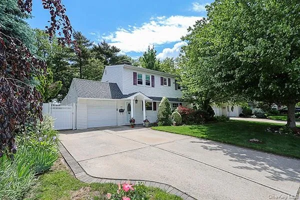 166 Choir Lane, Hempstead, NY, 5 Bedrooms Bedrooms, 8 Rooms Rooms,2 BathroomsBathrooms,Residential,For Rent,Choir,0,956531 166 Choir Lane, Hempstead, NY, 5 Bedrooms Bedrooms, 8 Rooms Rooms,2 BathroomsBathrooms,Residential,For Rent,Choir,0,956531