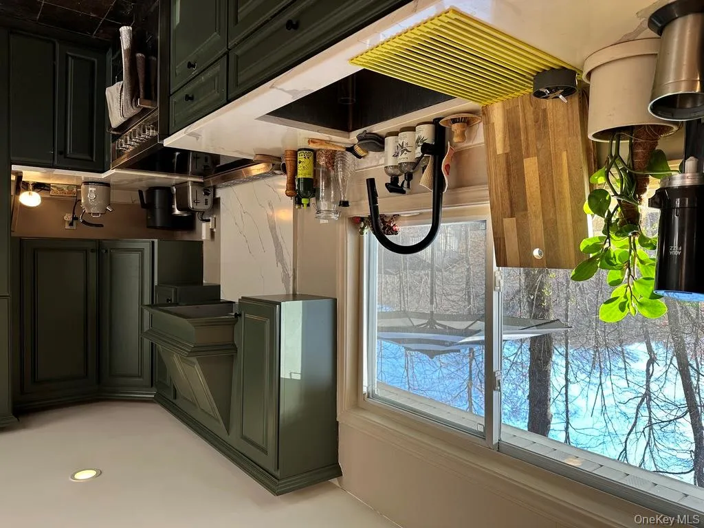 117 Seven Hills Lake Drive, Kent, NY, 3 Bedrooms Bedrooms, 7 Rooms Rooms,3 BathroomsBathrooms,Residential Lease,For Rent,Seven Hills Lake,0,956558 117 Seven Hills Lake Drive, Kent, NY, 3 Bedrooms Bedrooms, 7 Rooms Rooms,3 BathroomsBathrooms,Residential Lease,For Rent,Seven Hills Lake,0,956558