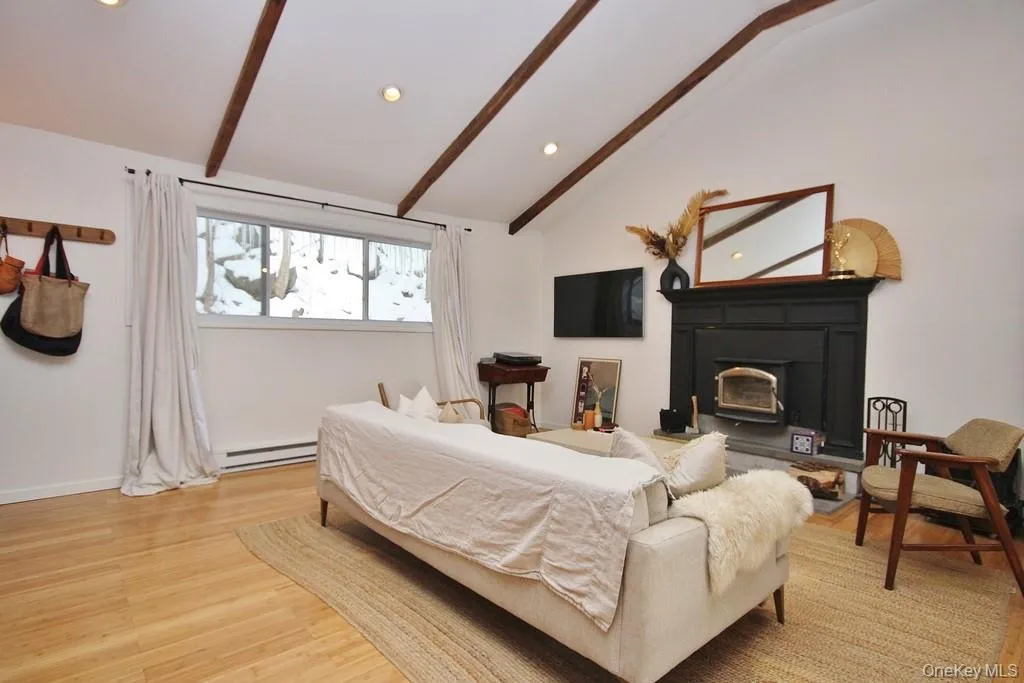 117 Seven Hills Lake Drive, Kent, NY, 3 Bedrooms Bedrooms, 7 Rooms Rooms,3 BathroomsBathrooms,Residential Lease,For Rent,Seven Hills Lake,0,956558 117 Seven Hills Lake Drive, Kent, NY, 3 Bedrooms Bedrooms, 7 Rooms Rooms,3 BathroomsBathrooms,Residential Lease,For Rent,Seven Hills Lake,0,956558