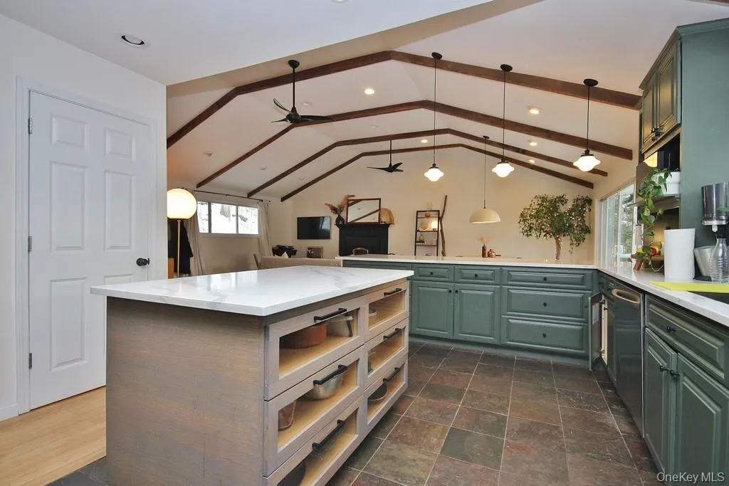 117 Seven Hills Lake Drive, Kent, NY, 3 Bedrooms Bedrooms, 7 Rooms Rooms,3 BathroomsBathrooms,Residential Lease,For Rent,Seven Hills Lake,0,956558 117 Seven Hills Lake Drive, Kent, NY, 3 Bedrooms Bedrooms, 7 Rooms Rooms,3 BathroomsBathrooms,Residential Lease,For Rent,Seven Hills Lake,0,956558