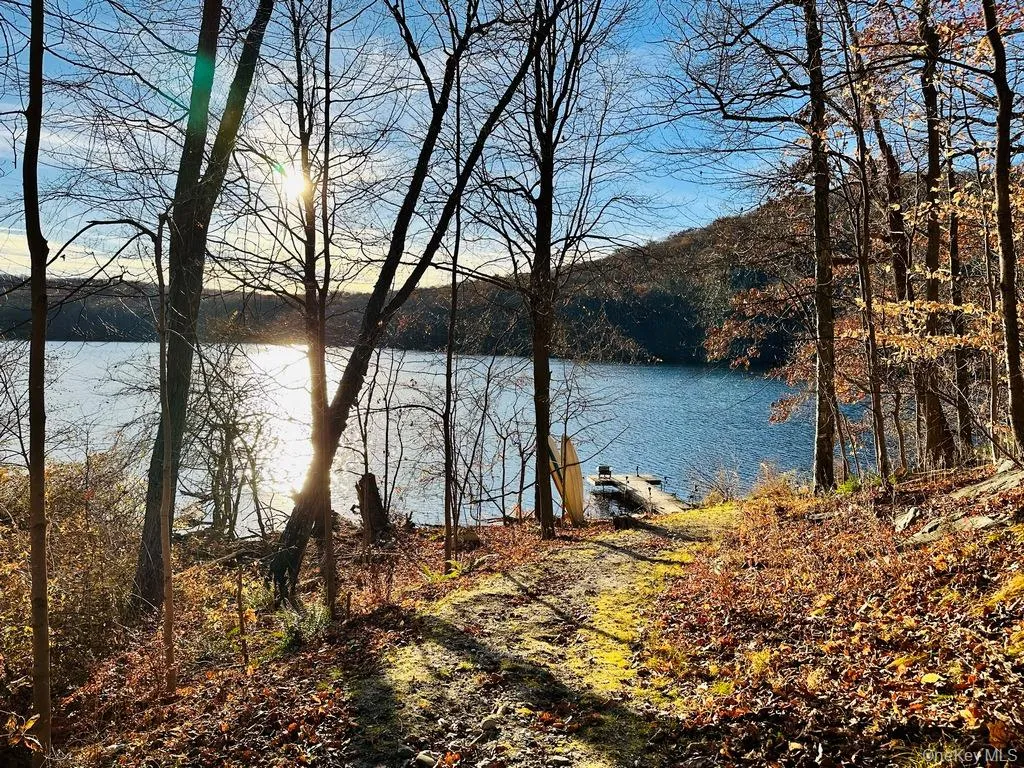 117 Seven Hills Lake Drive, Kent, NY, 3 Bedrooms Bedrooms, 7 Rooms Rooms,3 BathroomsBathrooms,Residential Lease,For Rent,Seven Hills Lake,0,956558 117 Seven Hills Lake Drive, Kent, NY, 3 Bedrooms Bedrooms, 7 Rooms Rooms,3 BathroomsBathrooms,Residential Lease,For Rent,Seven Hills Lake,0,956558