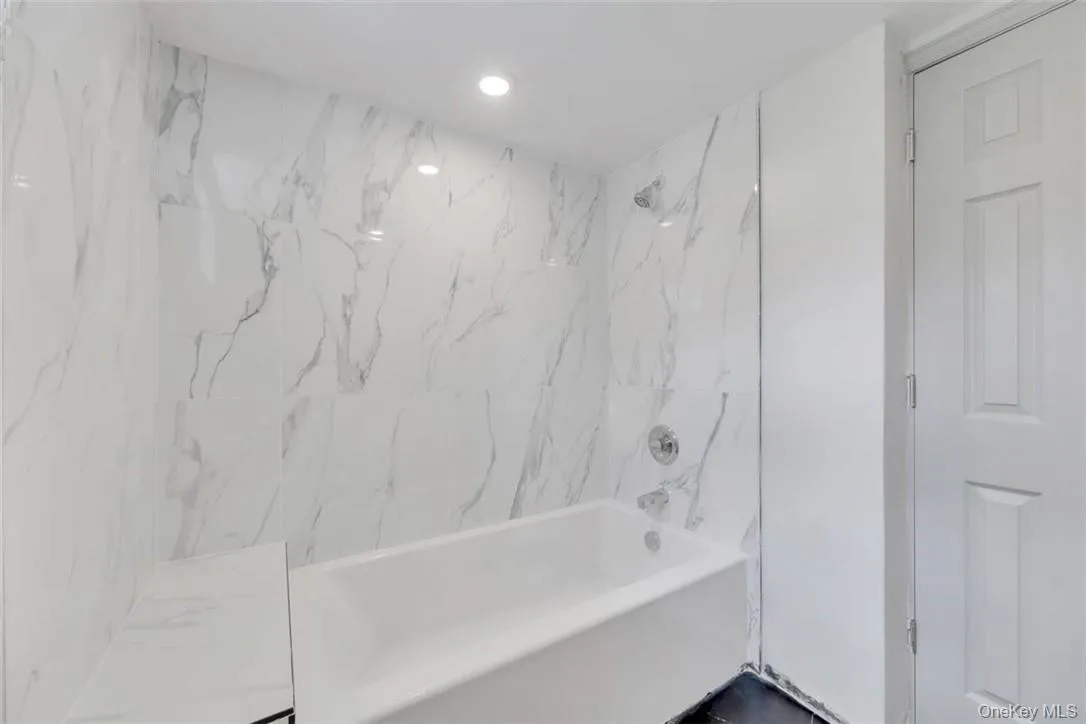 32 Highland Drive, Woodbury, NY, 4 Bedrooms Bedrooms, 8 Rooms Rooms,2 BathroomsBathrooms,Residential Lease,For Rent,Highland,0,956560 32 Highland Drive, Woodbury, NY, 4 Bedrooms Bedrooms, 8 Rooms Rooms,2 BathroomsBathrooms,Residential Lease,For Rent,Highland,0,956560