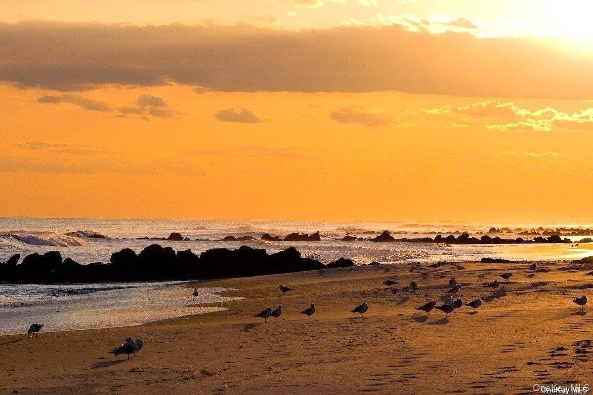 277 Broadway, Long Beach, NY, 3 Bedrooms Bedrooms, 7 Rooms Rooms,2 BathroomsBathrooms,Residential Lease,For Rent,Broadway,0,956571 277 Broadway, Long Beach, NY, 3 Bedrooms Bedrooms, 7 Rooms Rooms,2 BathroomsBathrooms,Residential Lease,For Rent,Broadway,0,956571