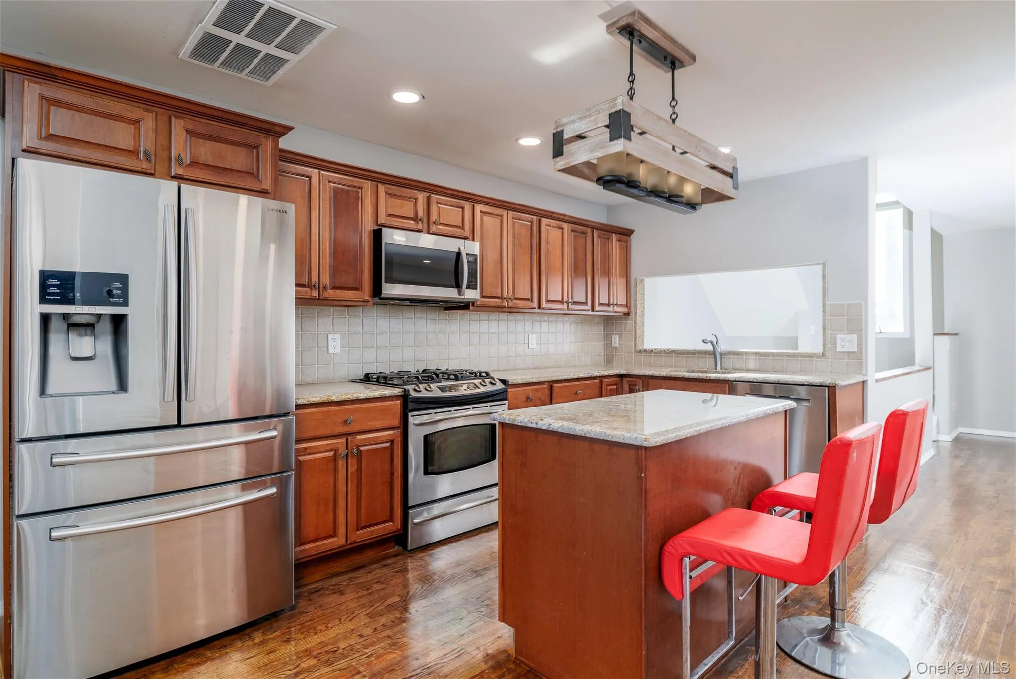 277 Broadway, Long Beach, NY, 3 Bedrooms Bedrooms, 7 Rooms Rooms,2 BathroomsBathrooms,Residential Lease,For Rent,Broadway,0,956571 277 Broadway, Long Beach, NY, 3 Bedrooms Bedrooms, 7 Rooms Rooms,2 BathroomsBathrooms,Residential Lease,For Rent,Broadway,0,956571