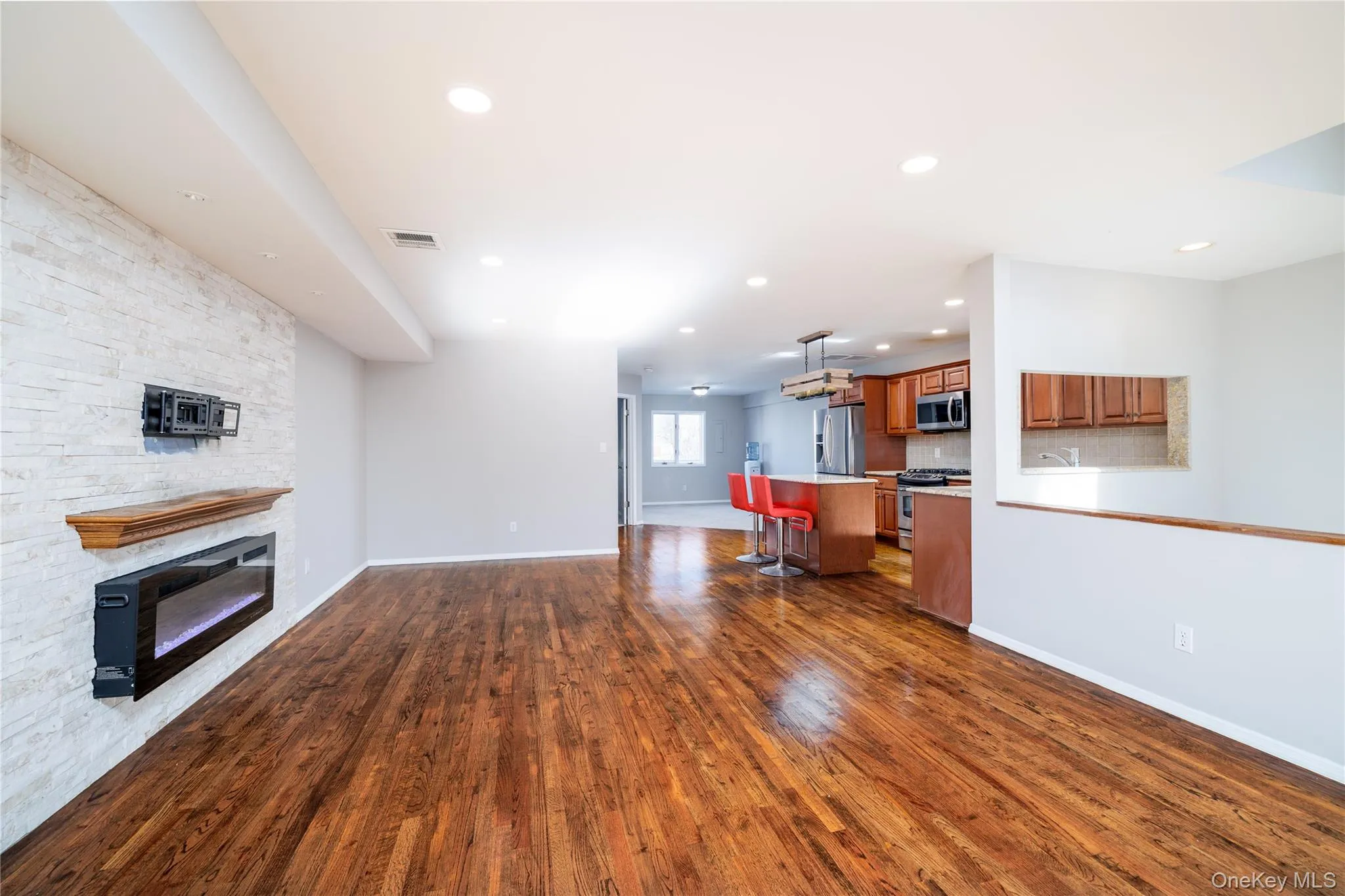 277 Broadway, Long Beach, NY, 3 Bedrooms Bedrooms, 7 Rooms Rooms,2 BathroomsBathrooms,Residential Lease,For Rent,Broadway,0,956571 277 Broadway, Long Beach, NY, 3 Bedrooms Bedrooms, 7 Rooms Rooms,2 BathroomsBathrooms,Residential Lease,For Rent,Broadway,0,956571