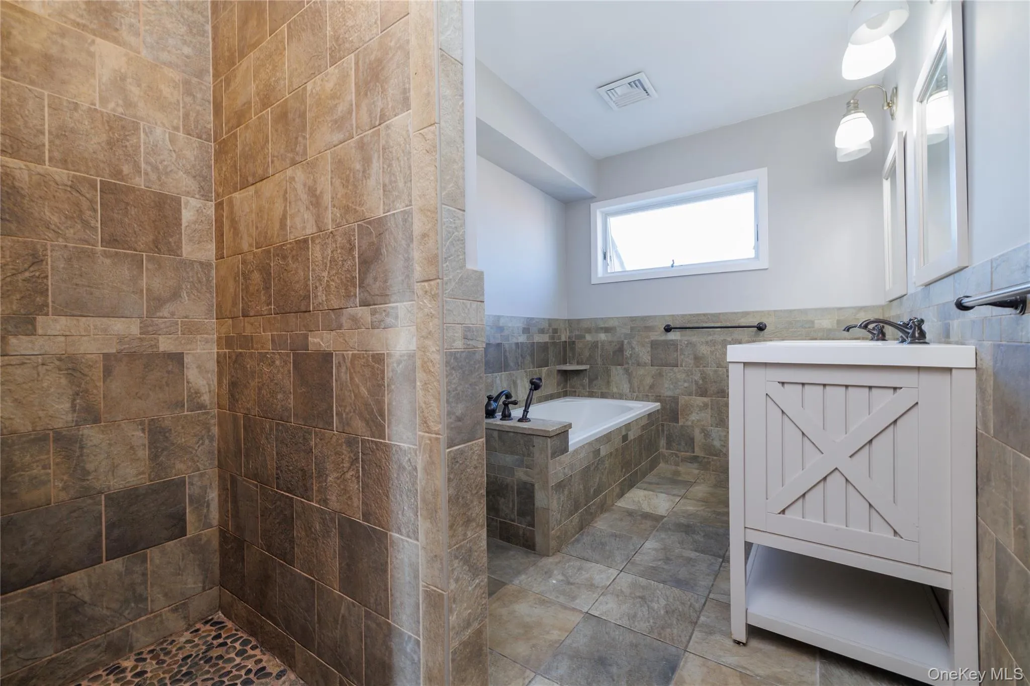 277 Broadway, Long Beach, NY, 3 Bedrooms Bedrooms, 7 Rooms Rooms,2 BathroomsBathrooms,Residential Lease,For Rent,Broadway,0,956571 277 Broadway, Long Beach, NY, 3 Bedrooms Bedrooms, 7 Rooms Rooms,2 BathroomsBathrooms,Residential Lease,For Rent,Broadway,0,956571