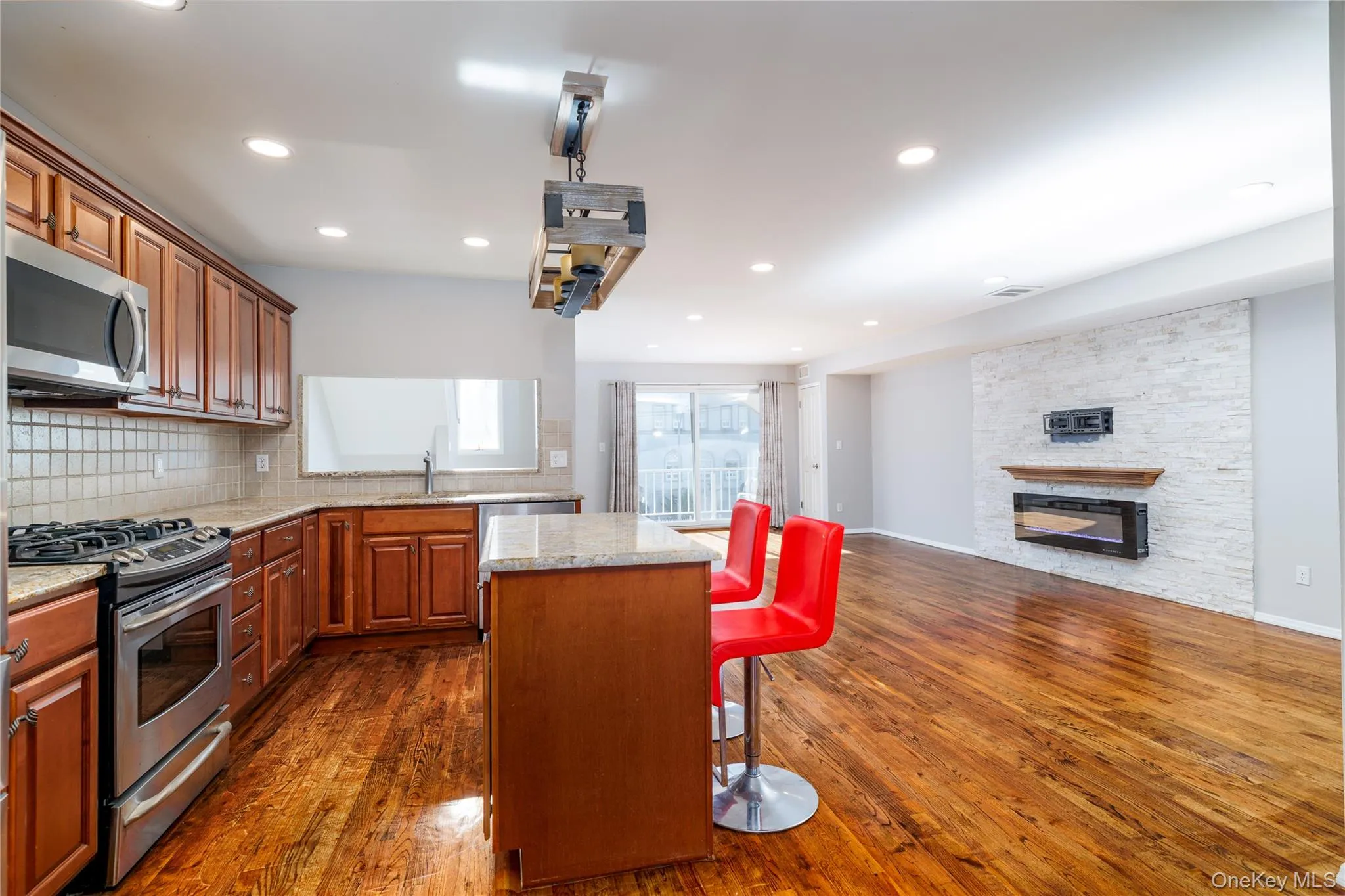 277 Broadway, Long Beach, NY, 3 Bedrooms Bedrooms, 7 Rooms Rooms,2 BathroomsBathrooms,Residential Lease,For Rent,Broadway,0,956571 277 Broadway, Long Beach, NY, 3 Bedrooms Bedrooms, 7 Rooms Rooms,2 BathroomsBathrooms,Residential Lease,For Rent,Broadway,0,956571