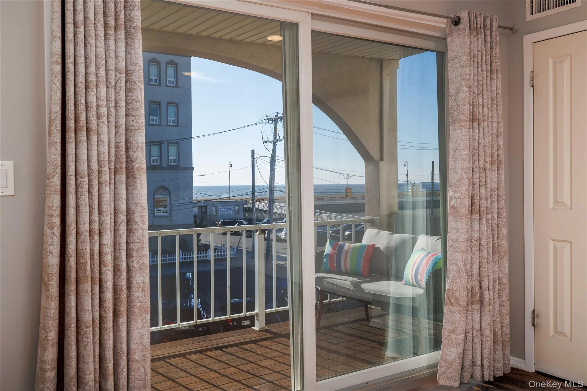 277 Broadway, Long Beach, NY, 3 Bedrooms Bedrooms, 7 Rooms Rooms,2 BathroomsBathrooms,Residential Lease,For Rent,Broadway,0,956571 277 Broadway, Long Beach, NY, 3 Bedrooms Bedrooms, 7 Rooms Rooms,2 BathroomsBathrooms,Residential Lease,For Rent,Broadway,0,956571