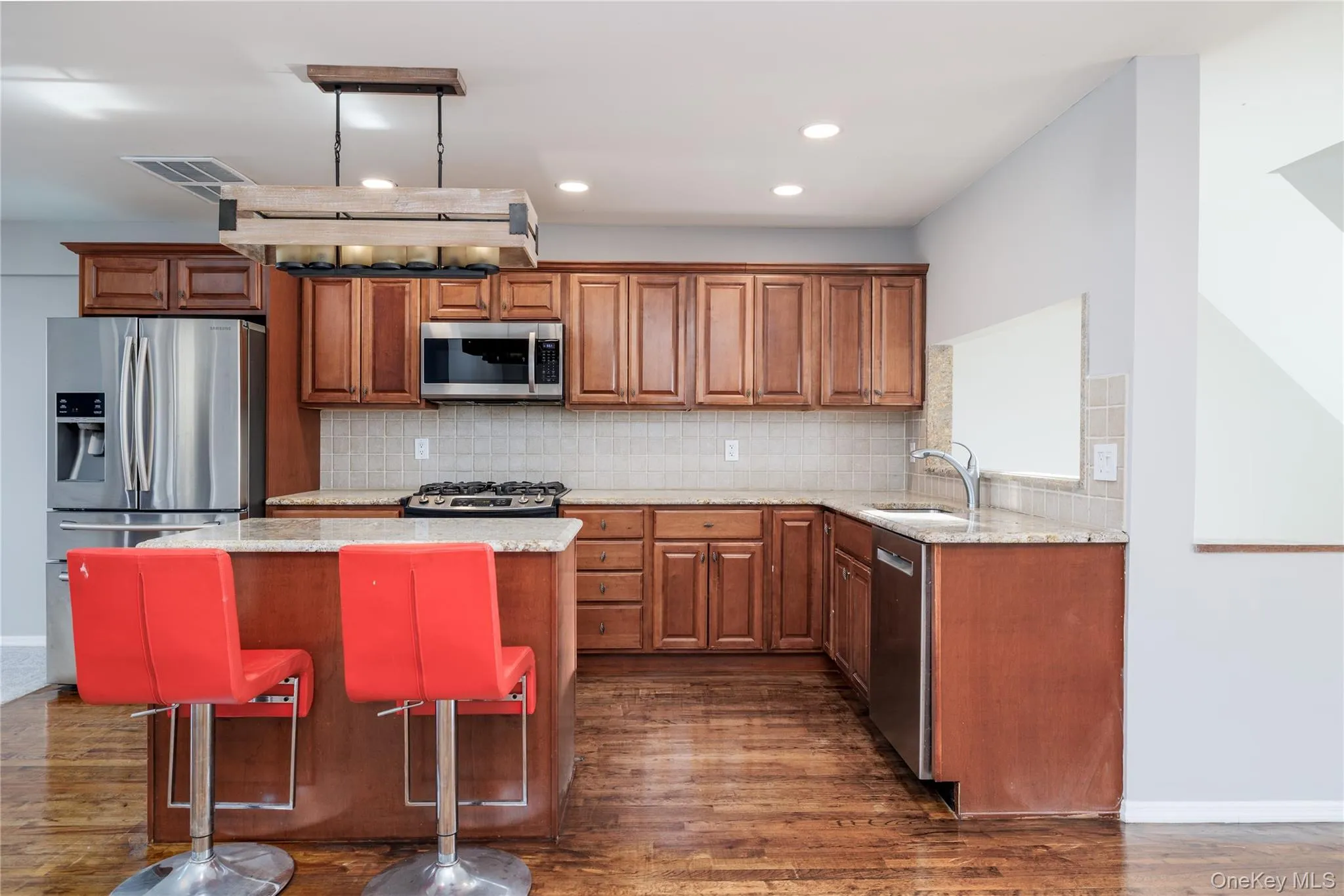 277 Broadway, Long Beach, NY, 3 Bedrooms Bedrooms, 7 Rooms Rooms,2 BathroomsBathrooms,Residential Lease,For Rent,Broadway,0,956571 277 Broadway, Long Beach, NY, 3 Bedrooms Bedrooms, 7 Rooms Rooms,2 BathroomsBathrooms,Residential Lease,For Rent,Broadway,0,956571