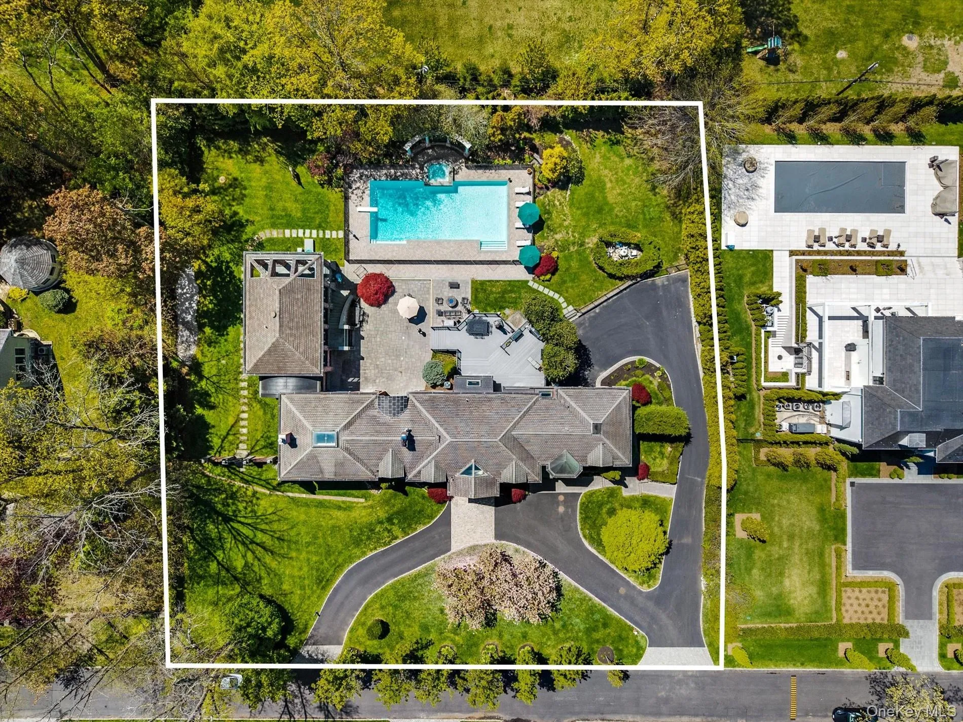 10 Hemlock Drive, North Hempstead, NY, 6 Bedrooms Bedrooms, 16 Rooms Rooms,5 BathroomsBathrooms,Residential,For Rent,Hemlock,0,956586 10 Hemlock Drive, North Hempstead, NY, 6 Bedrooms Bedrooms, 16 Rooms Rooms,5 BathroomsBathrooms,Residential,For Rent,Hemlock,0,956586