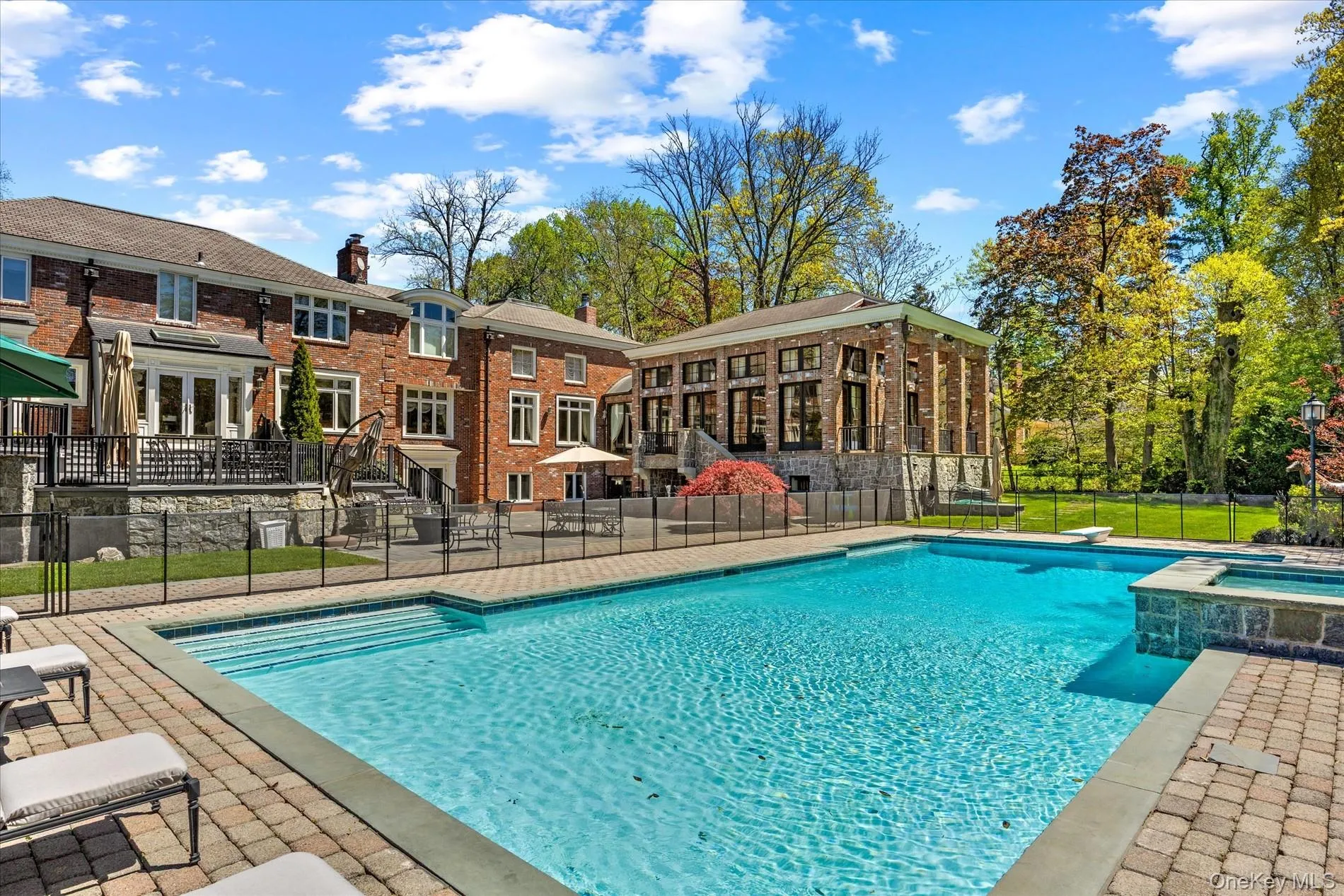 10 Hemlock Drive, North Hempstead, NY, 6 Bedrooms Bedrooms, 16 Rooms Rooms,5 BathroomsBathrooms,Residential,For Rent,Hemlock,0,956586 10 Hemlock Drive, North Hempstead, NY, 6 Bedrooms Bedrooms, 16 Rooms Rooms,5 BathroomsBathrooms,Residential,For Rent,Hemlock,0,956586
