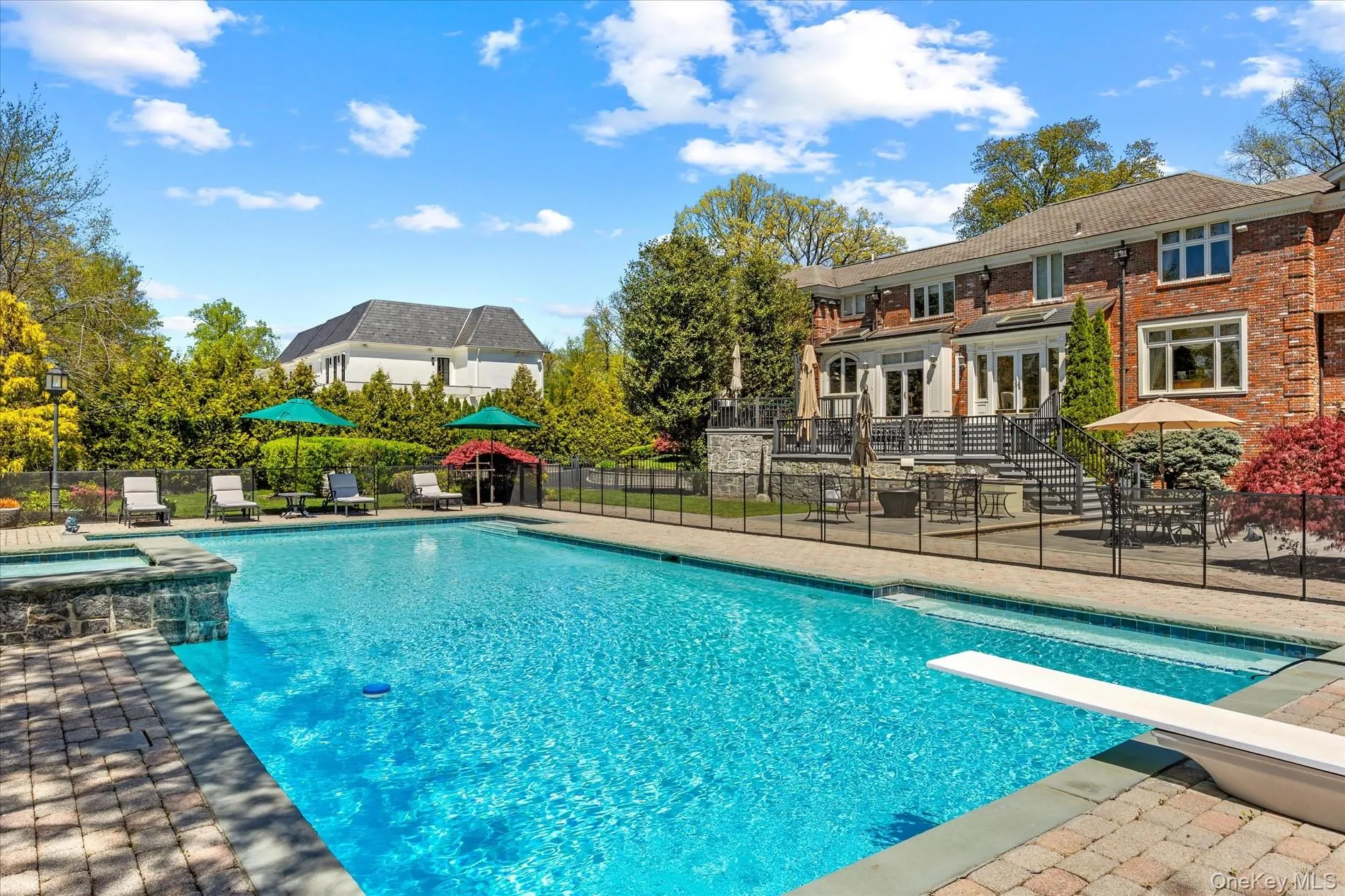 10 Hemlock Drive, North Hempstead, NY, 6 Bedrooms Bedrooms, 16 Rooms Rooms,5 BathroomsBathrooms,Residential,For Rent,Hemlock,0,956586 10 Hemlock Drive, North Hempstead, NY, 6 Bedrooms Bedrooms, 16 Rooms Rooms,5 BathroomsBathrooms,Residential,For Rent,Hemlock,0,956586