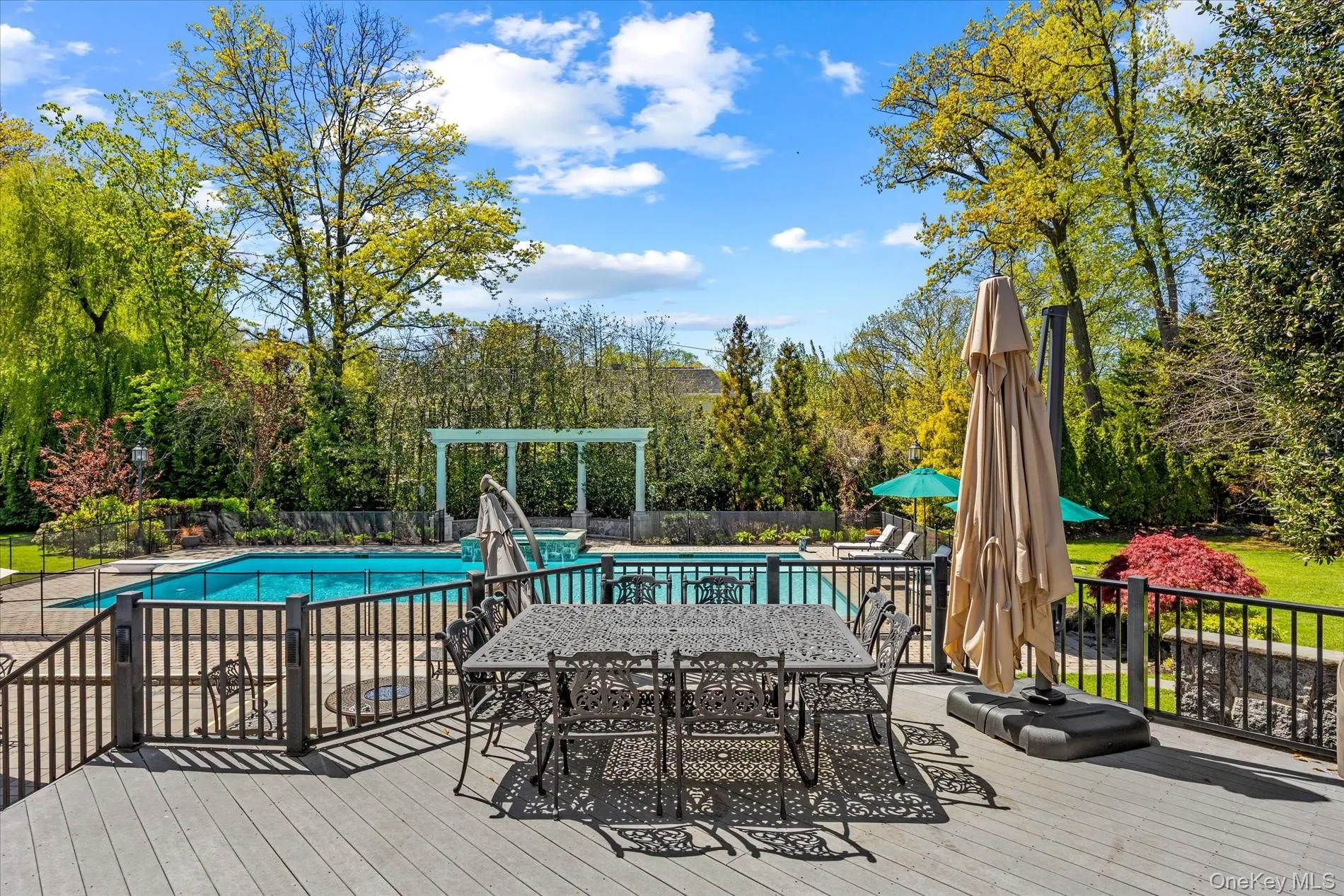 10 Hemlock Drive, North Hempstead, NY, 6 Bedrooms Bedrooms, 16 Rooms Rooms,5 BathroomsBathrooms,Residential,For Rent,Hemlock,0,956586 10 Hemlock Drive, North Hempstead, NY, 6 Bedrooms Bedrooms, 16 Rooms Rooms,5 BathroomsBathrooms,Residential,For Rent,Hemlock,0,956586