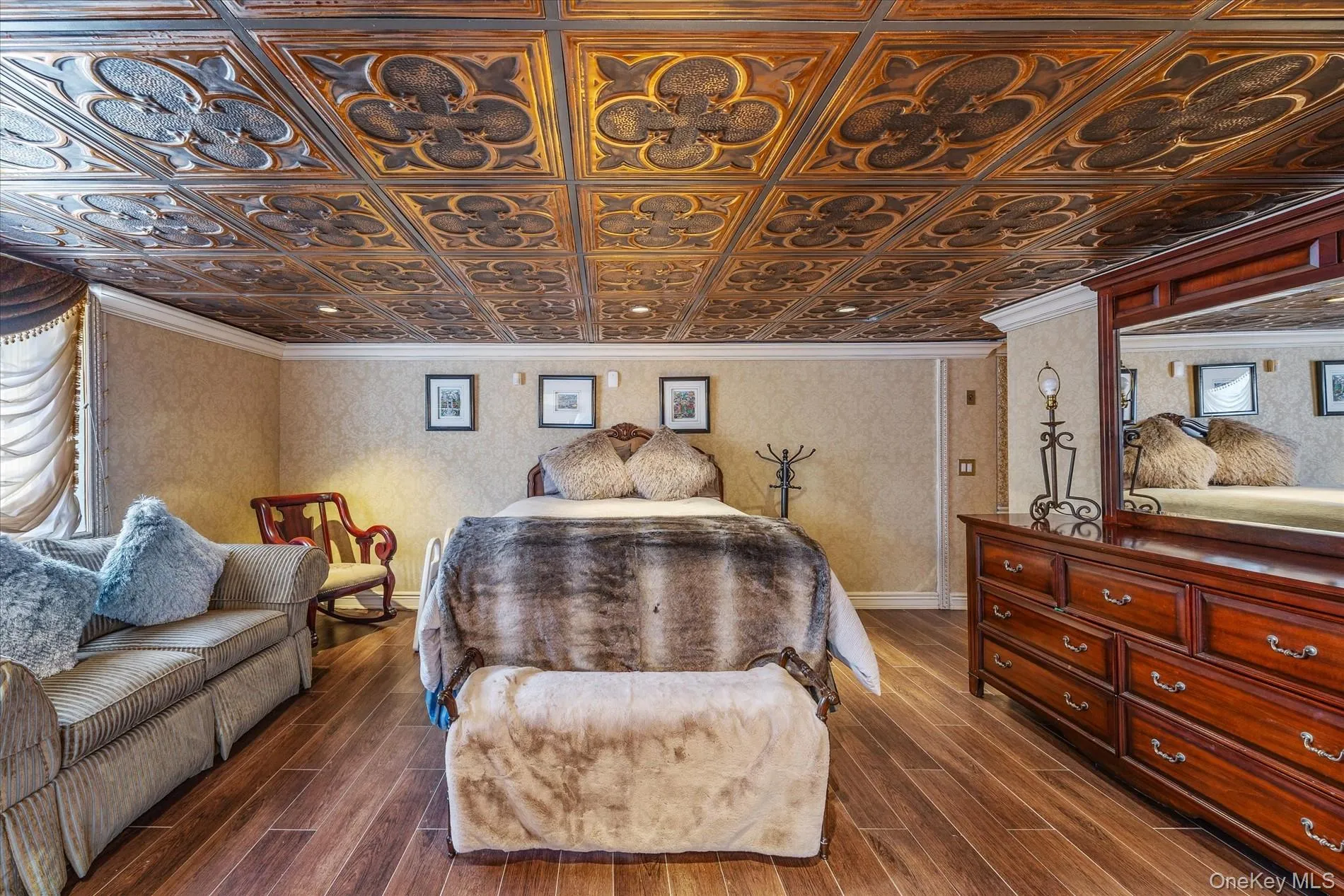 10 Hemlock Drive, North Hempstead, NY, 6 Bedrooms Bedrooms, 16 Rooms Rooms,5 BathroomsBathrooms,Residential,For Rent,Hemlock,0,956586 10 Hemlock Drive, North Hempstead, NY, 6 Bedrooms Bedrooms, 16 Rooms Rooms,5 BathroomsBathrooms,Residential,For Rent,Hemlock,0,956586
