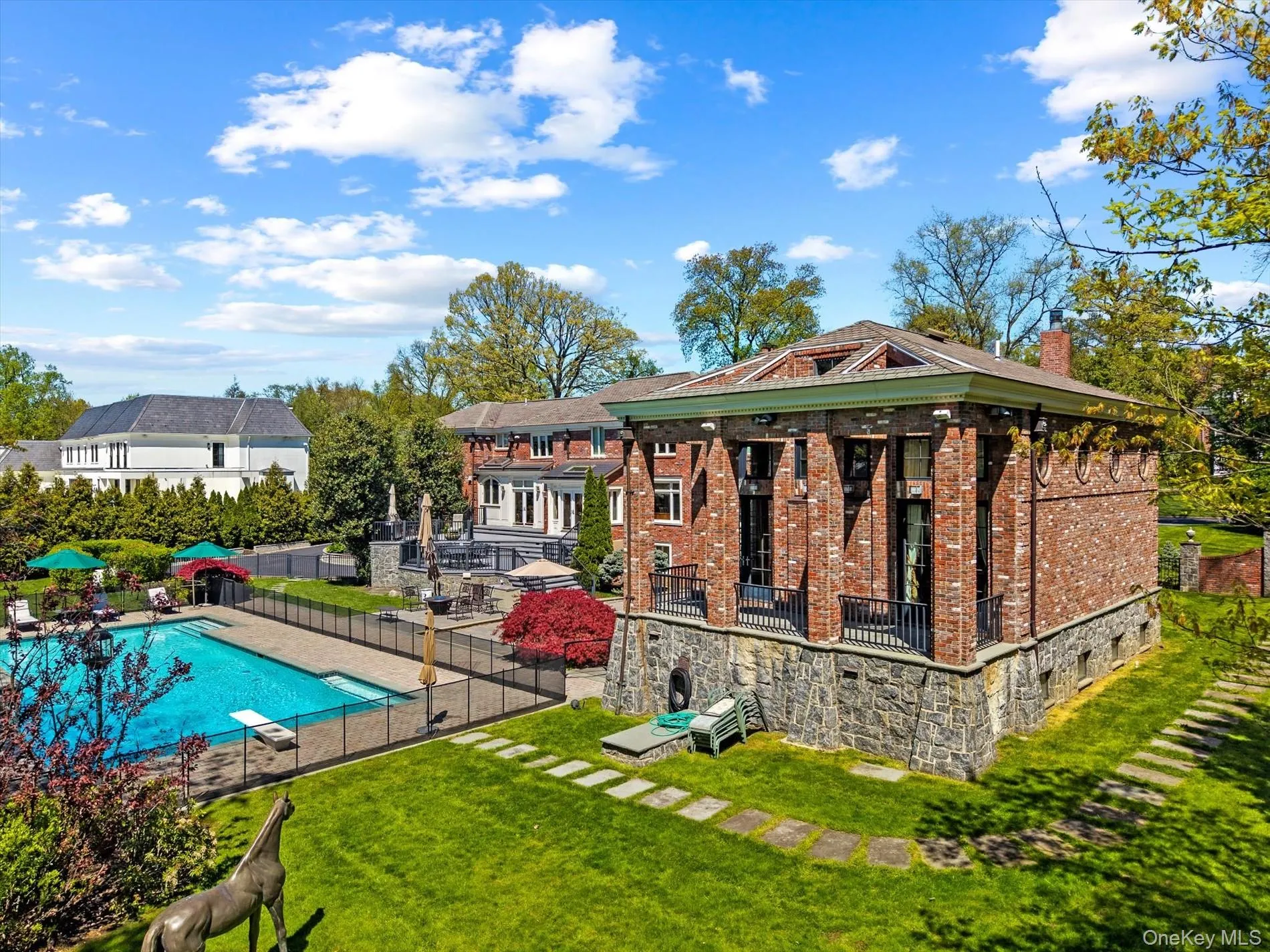 10 Hemlock Drive, North Hempstead, NY, 6 Bedrooms Bedrooms, 16 Rooms Rooms,5 BathroomsBathrooms,Residential,For Rent,Hemlock,0,956586 10 Hemlock Drive, North Hempstead, NY, 6 Bedrooms Bedrooms, 16 Rooms Rooms,5 BathroomsBathrooms,Residential,For Rent,Hemlock,0,956586