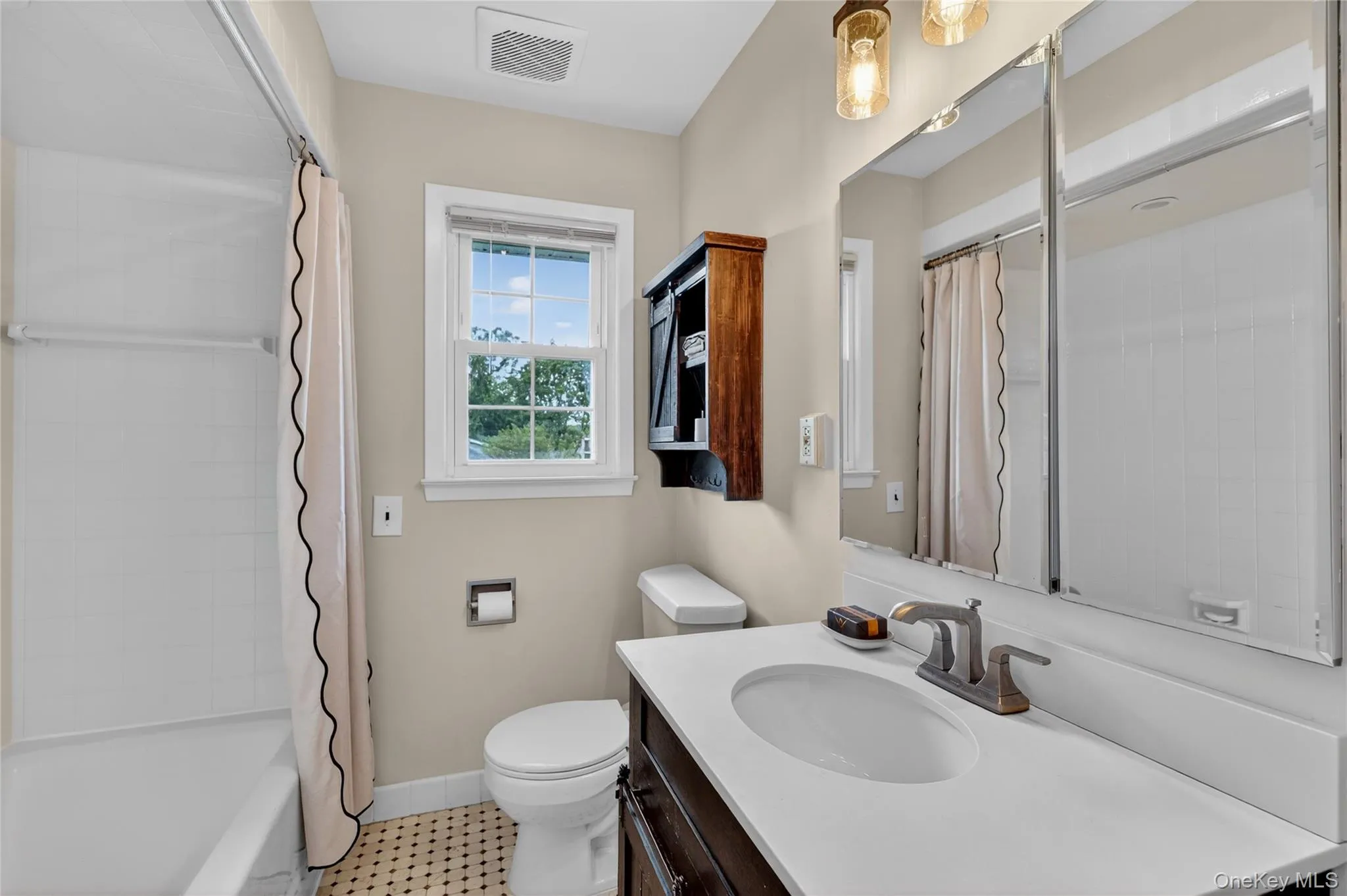Hall bath main floor Hall bath main floor