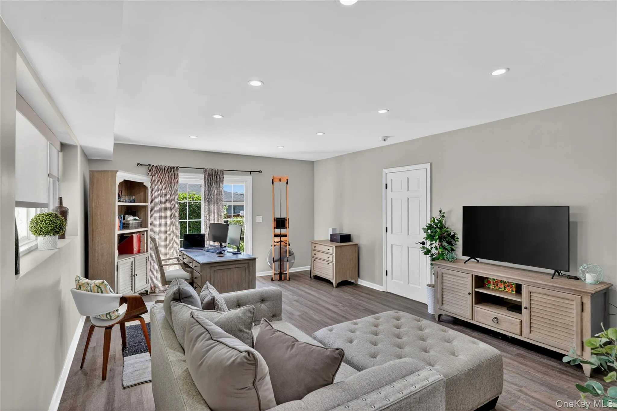 14 Caterson Terrace, Greenburgh, NY, 5 Bedrooms Bedrooms, 10 Rooms Rooms,3 BathroomsBathrooms,Residential,For Rent,Caterson,0,956624 14 Caterson Terrace, Greenburgh, NY, 5 Bedrooms Bedrooms, 10 Rooms Rooms,3 BathroomsBathrooms,Residential,For Rent,Caterson,0,956624