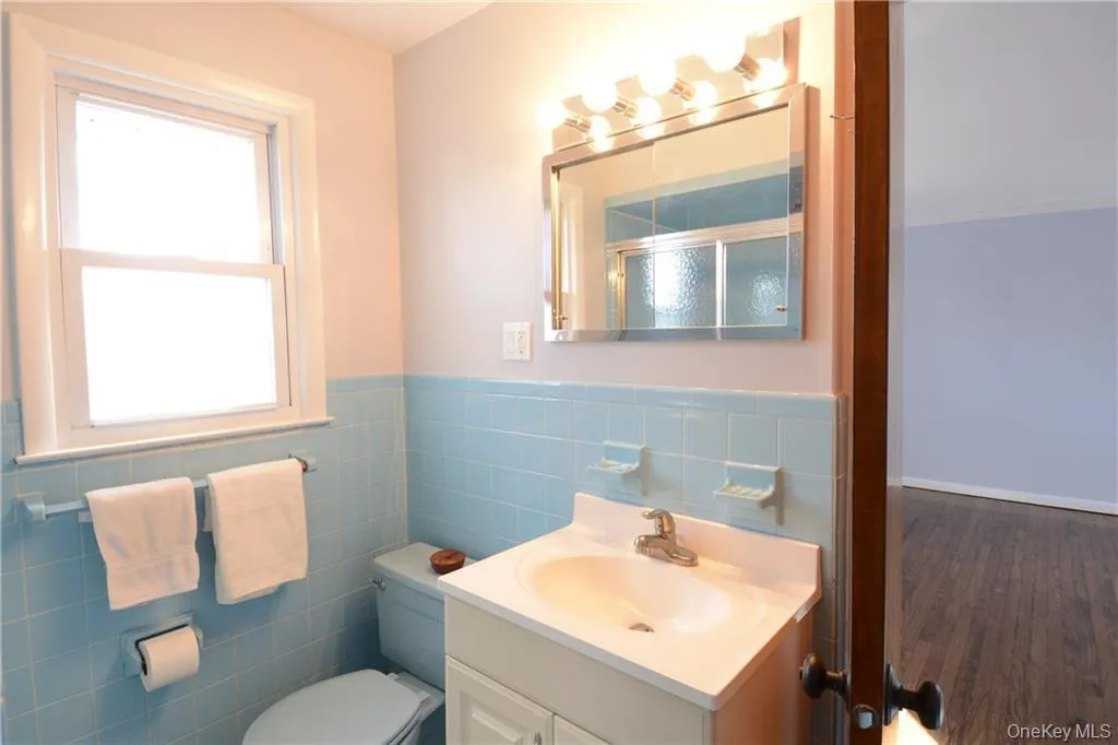 4 Knollwood Road, Eastchester, NY, 4 Bedrooms Bedrooms, 8 Rooms Rooms,3 BathroomsBathrooms,Residential Lease,For Rent,Knollwood,0,956628 4 Knollwood Road, Eastchester, NY, 4 Bedrooms Bedrooms, 8 Rooms Rooms,3 BathroomsBathrooms,Residential Lease,For Rent,Knollwood,0,956628