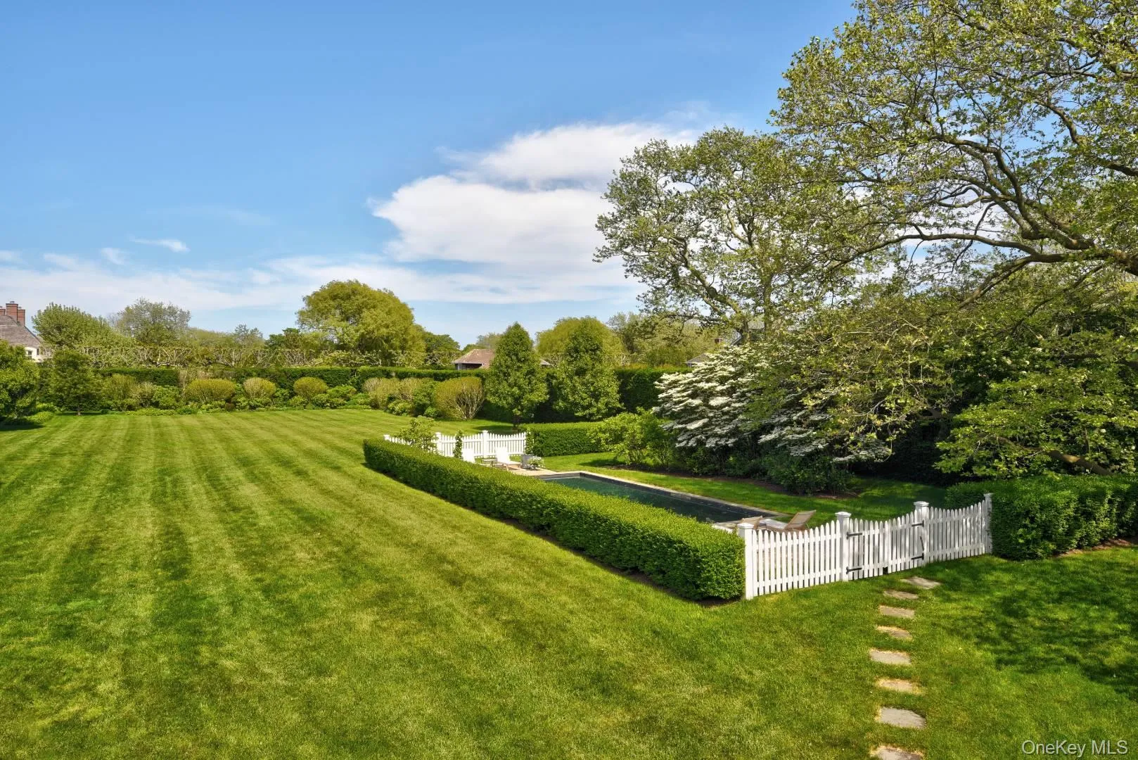 10 Jones Road, East Hampton, NY, 7 Bedrooms Bedrooms, 28 Rooms Rooms,7 BathroomsBathrooms,Residential Lease,For Rent,Jones,0,956630 10 Jones Road, East Hampton, NY, 7 Bedrooms Bedrooms, 28 Rooms Rooms,7 BathroomsBathrooms,Residential Lease,For Rent,Jones,0,956630