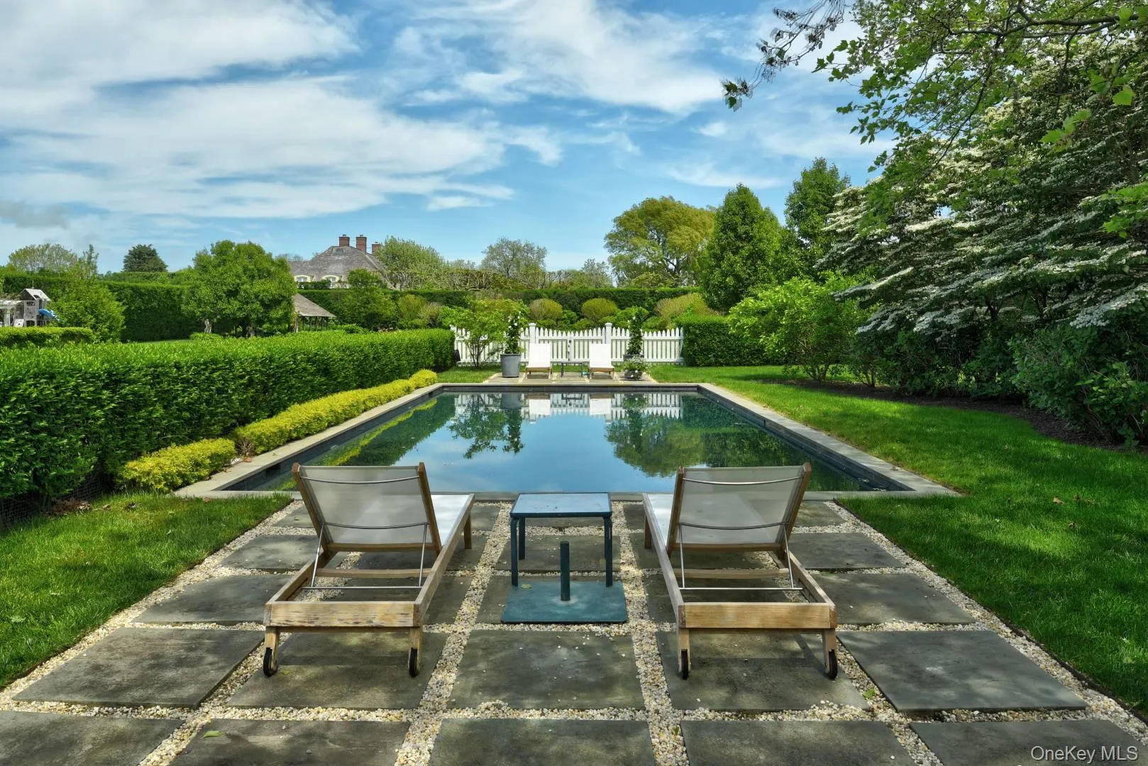 10 Jones Road, East Hampton, NY, 7 Bedrooms Bedrooms, 28 Rooms Rooms,7 BathroomsBathrooms,Residential Lease,For Rent,Jones,0,956630 10 Jones Road, East Hampton, NY, 7 Bedrooms Bedrooms, 28 Rooms Rooms,7 BathroomsBathrooms,Residential Lease,For Rent,Jones,0,956630