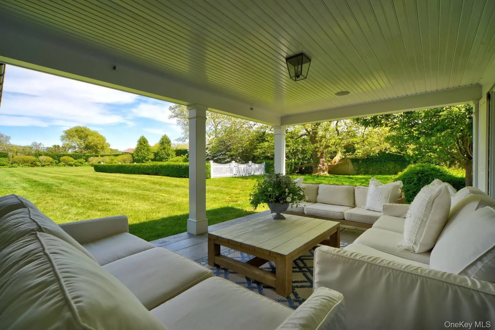 10 Jones Road, East Hampton, NY, 7 Bedrooms Bedrooms, 28 Rooms Rooms,7 BathroomsBathrooms,Residential Lease,For Rent,Jones,0,956630 10 Jones Road, East Hampton, NY, 7 Bedrooms Bedrooms, 28 Rooms Rooms,7 BathroomsBathrooms,Residential Lease,For Rent,Jones,0,956630