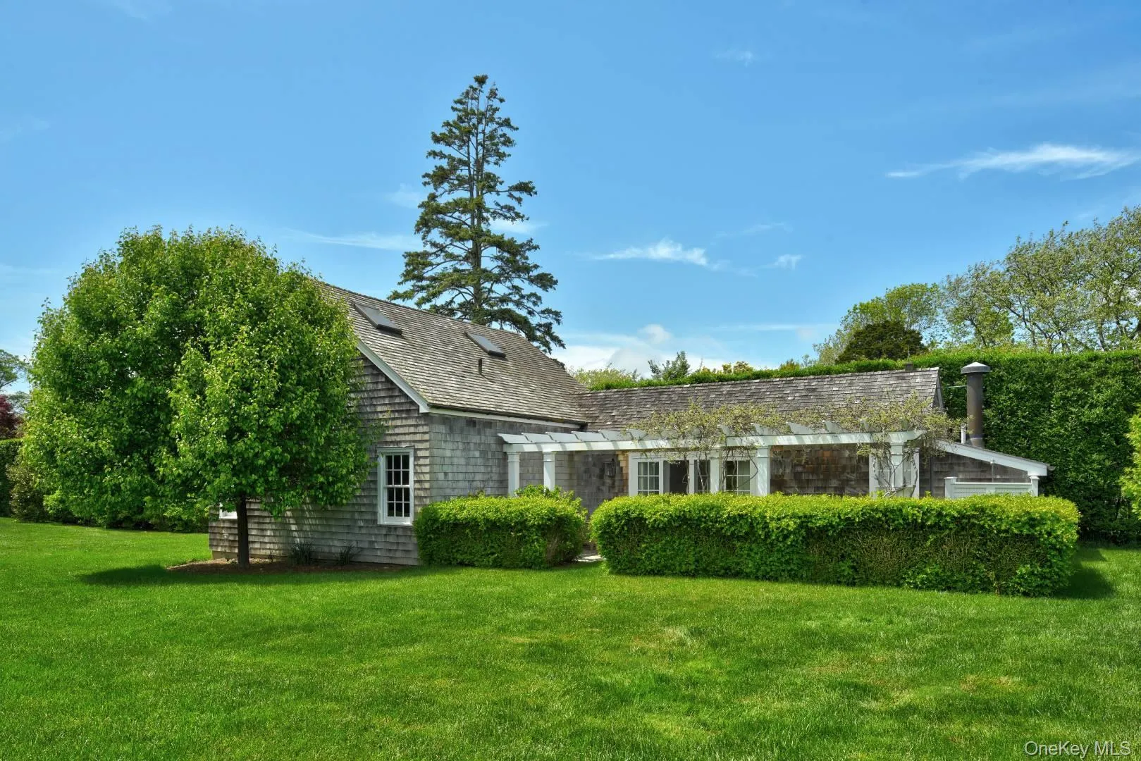 10 Jones Road, East Hampton, NY, 7 Bedrooms Bedrooms, 28 Rooms Rooms,7 BathroomsBathrooms,Residential Lease,For Rent,Jones,0,956630 10 Jones Road, East Hampton, NY, 7 Bedrooms Bedrooms, 28 Rooms Rooms,7 BathroomsBathrooms,Residential Lease,For Rent,Jones,0,956630