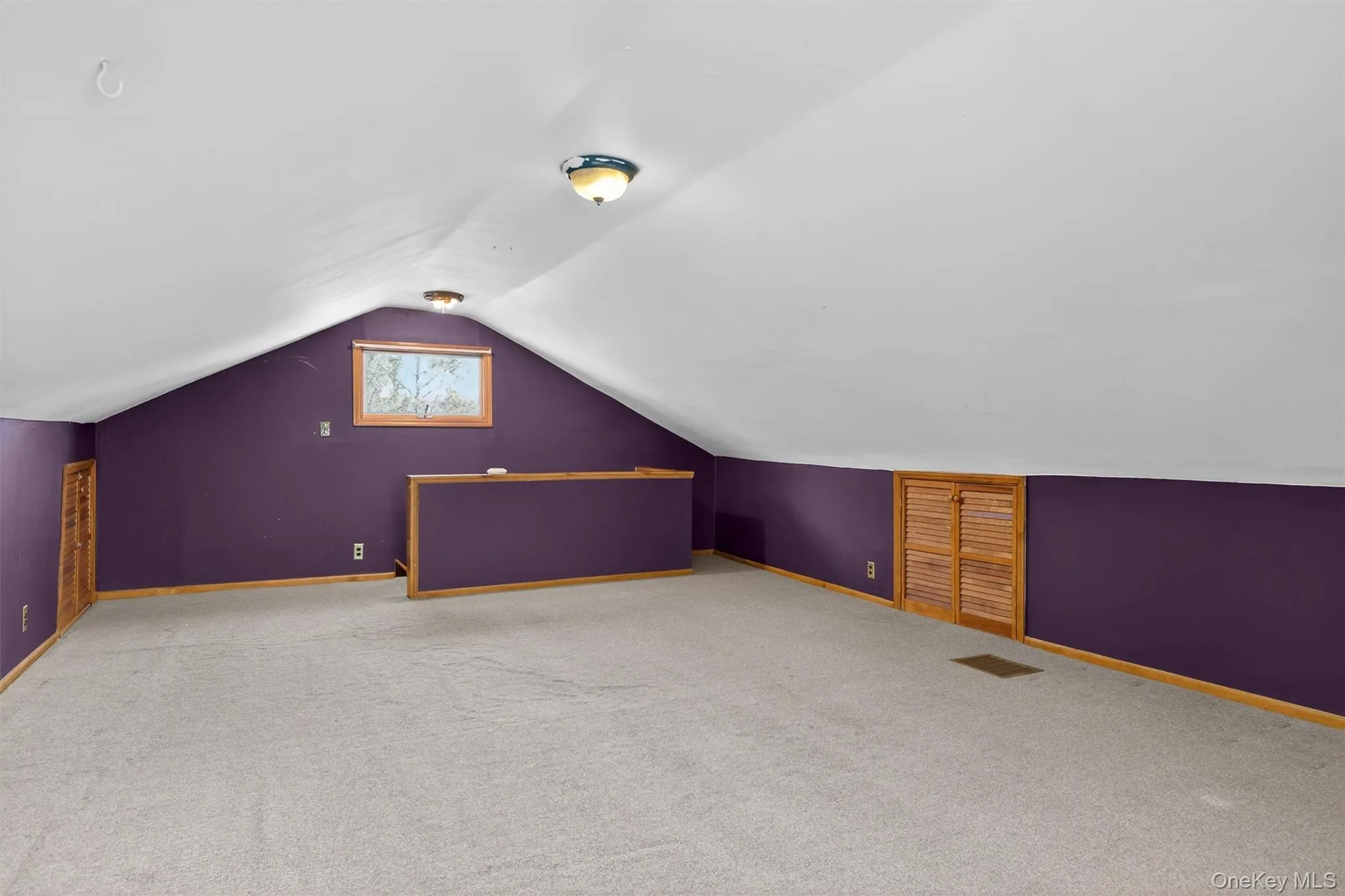 Spacious bedroom Spacious bedroom