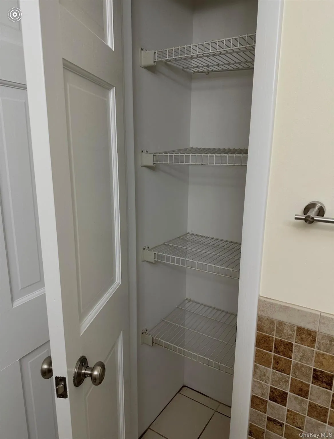 119 Miramar Avenue, Brookhaven, NY, 1 Bedroom Bedrooms, 4 Rooms Rooms,1 BathroomBathrooms,Residential Lease,For Rent,Miramar,0,956670 119 Miramar Avenue, Brookhaven, NY, 1 Bedroom Bedrooms, 4 Rooms Rooms,1 BathroomBathrooms,Residential Lease,For Rent,Miramar,0,956670