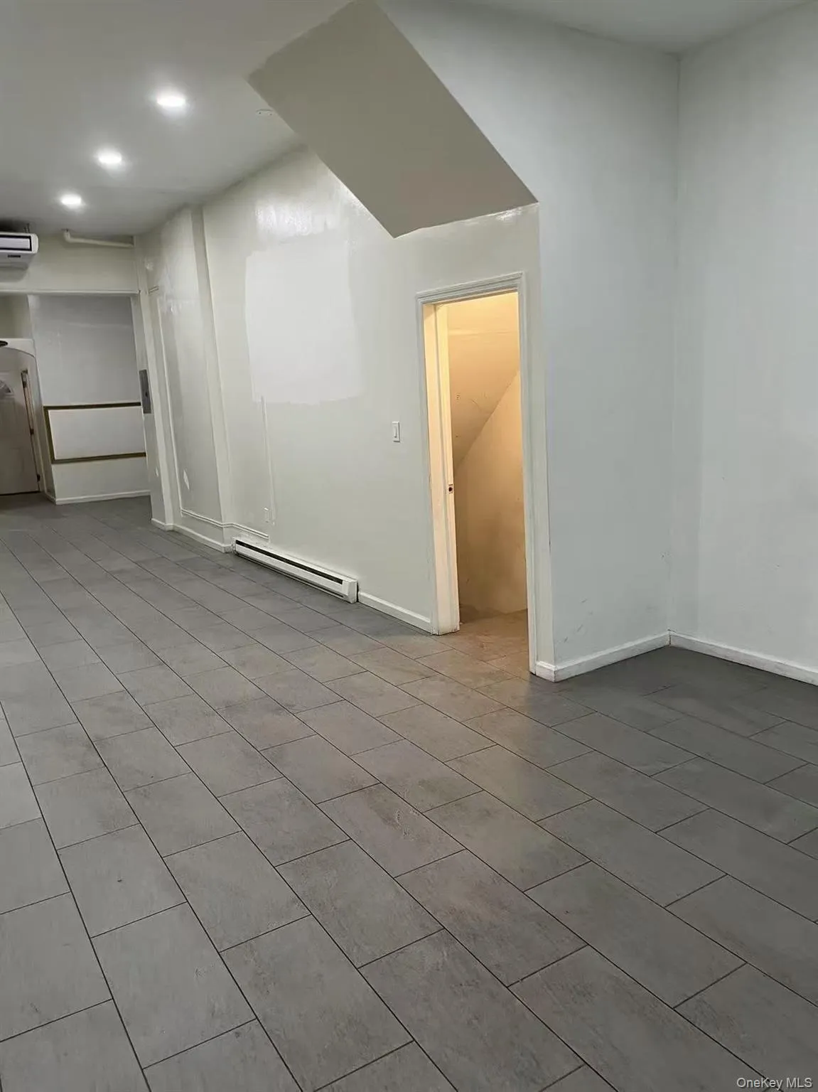 102-51 Jamaica Avenue, New York, NY, ,Commercial Lease,For Rent,Jamaica,0,956686 102-51 Jamaica Avenue, New York, NY, ,Commercial Lease,For Rent,Jamaica,0,956686