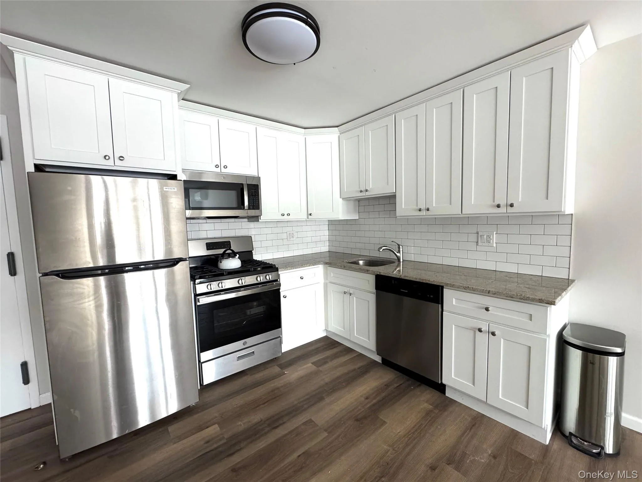 213 Lake Avenue, Smithtown, NY, 1 Bedroom Bedrooms, 4 Rooms Rooms,1 BathroomBathrooms,Residential Lease,For Rent,Lake,0,956702 213 Lake Avenue, Smithtown, NY, 1 Bedroom Bedrooms, 4 Rooms Rooms,1 BathroomBathrooms,Residential Lease,For Rent,Lake,0,956702