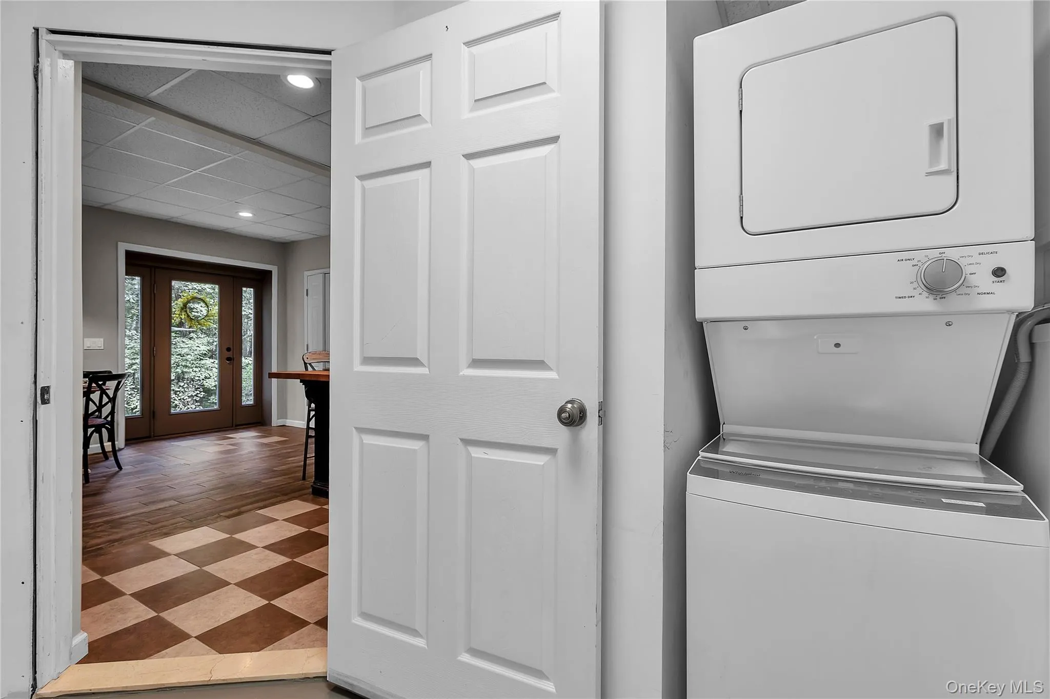 Laundry area Laundry area