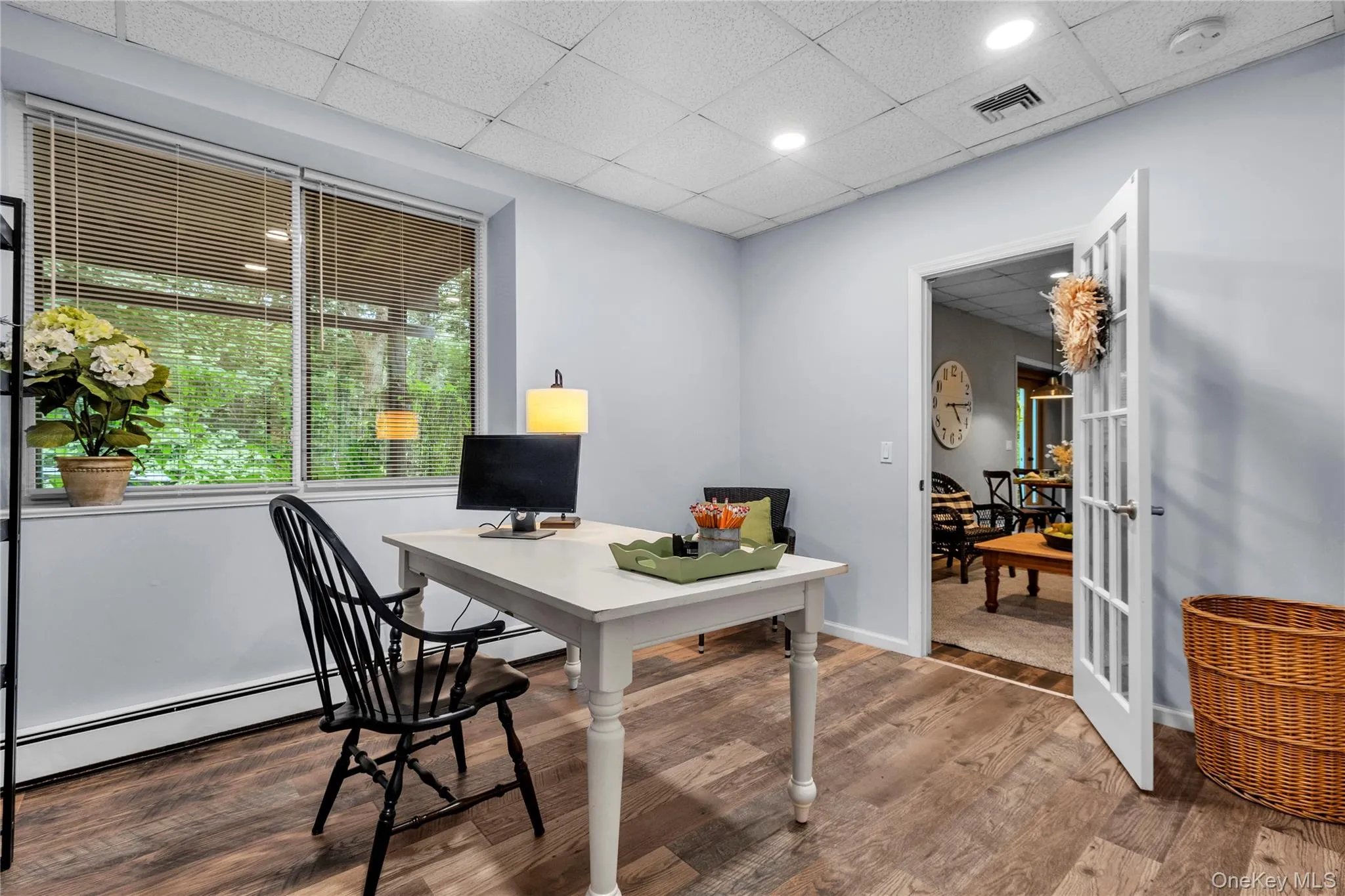 Second Bedroom or Home Office Second Bedroom or Home Office