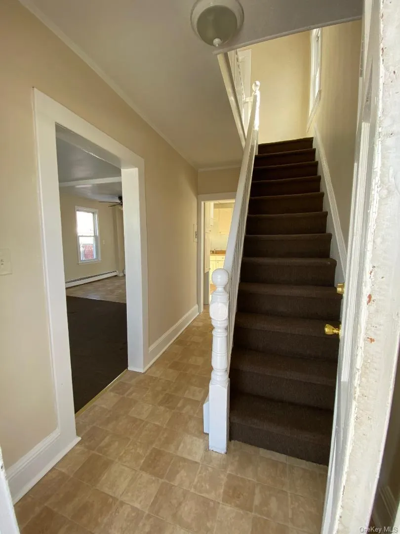 6 Tor Avenue, Haverstraw, NY, 1 Bedroom Bedrooms, 5 Rooms Rooms,1 BathroomBathrooms,Residential Lease,For Rent,Tor,0,956707 6 Tor Avenue, Haverstraw, NY, 1 Bedroom Bedrooms, 5 Rooms Rooms,1 BathroomBathrooms,Residential Lease,For Rent,Tor,0,956707