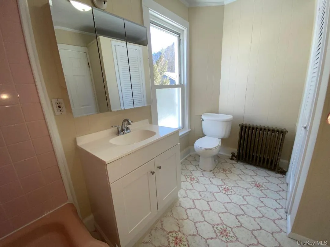 6 Tor Avenue, Haverstraw, NY, 1 Bedroom Bedrooms, 5 Rooms Rooms,1 BathroomBathrooms,Residential Lease,For Rent,Tor,0,956707 6 Tor Avenue, Haverstraw, NY, 1 Bedroom Bedrooms, 5 Rooms Rooms,1 BathroomBathrooms,Residential Lease,For Rent,Tor,0,956707