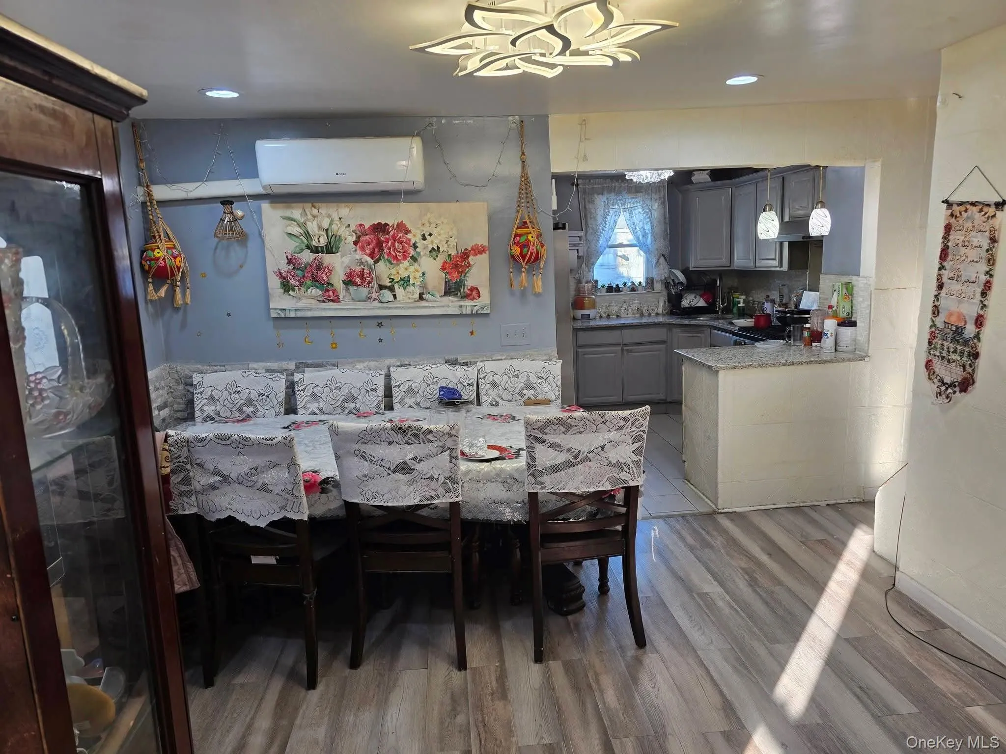 1907 Lacombe Avenue, New York, NY, 3 Bedrooms Bedrooms, 5 Rooms Rooms,2 BathroomsBathrooms,Residential,For Rent,Lacombe,0,956715 1907 Lacombe Avenue, New York, NY, 3 Bedrooms Bedrooms, 5 Rooms Rooms,2 BathroomsBathrooms,Residential,For Rent,Lacombe,0,956715