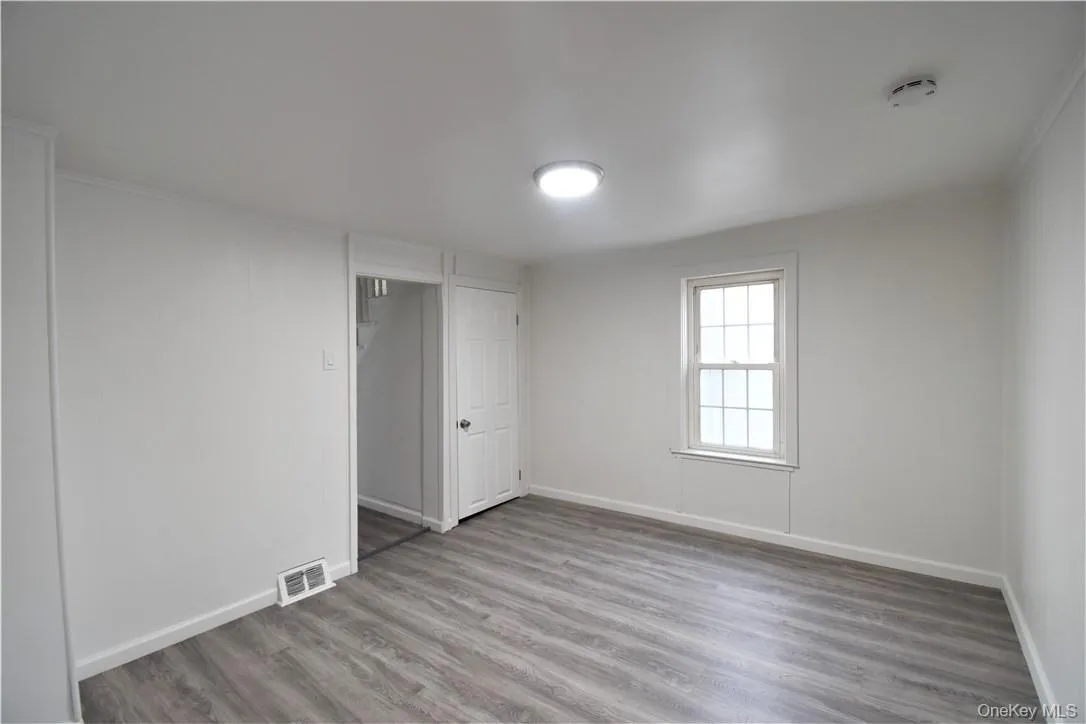 23 Wawayanda Avenue, Middletown, NY, 3 Bedrooms Bedrooms, 6 Rooms Rooms,2 BathroomsBathrooms,Residential Lease,For Rent,Wawayanda,0,956726 23 Wawayanda Avenue, Middletown, NY, 3 Bedrooms Bedrooms, 6 Rooms Rooms,2 BathroomsBathrooms,Residential Lease,For Rent,Wawayanda,0,956726