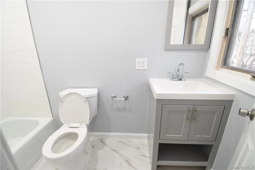 23 Wawayanda Avenue, Middletown, NY, 3 Bedrooms Bedrooms, 6 Rooms Rooms,2 BathroomsBathrooms,Residential Lease,For Rent,Wawayanda,0,956726 23 Wawayanda Avenue, Middletown, NY, 3 Bedrooms Bedrooms, 6 Rooms Rooms,2 BathroomsBathrooms,Residential Lease,For Rent,Wawayanda,0,956726