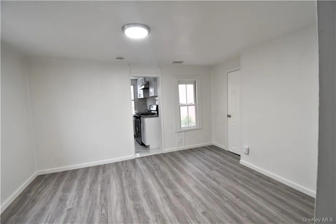 23 Wawayanda Avenue, Middletown, NY, 3 Bedrooms Bedrooms, 6 Rooms Rooms,2 BathroomsBathrooms,Residential Lease,For Rent,Wawayanda,0,956726 23 Wawayanda Avenue, Middletown, NY, 3 Bedrooms Bedrooms, 6 Rooms Rooms,2 BathroomsBathrooms,Residential Lease,For Rent,Wawayanda,0,956726