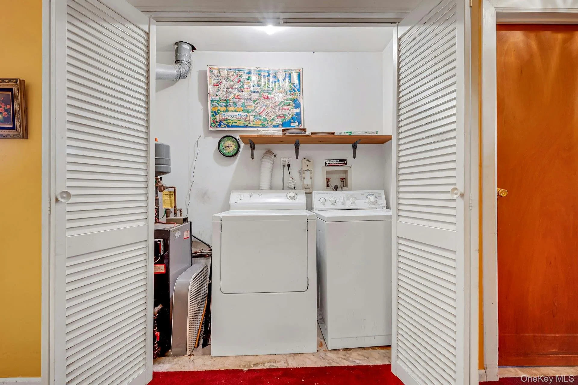 Laundry area Laundry area