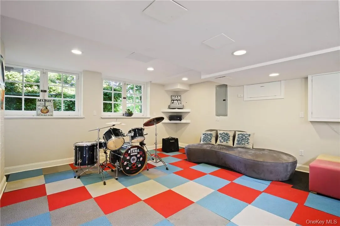 15 Sarosca Farm Lane, Harrison, NY, 7 Bedrooms Bedrooms, 19 Rooms Rooms,7 BathroomsBathrooms,Residential,For Rent,Sarosca Farm,0,956753 15 Sarosca Farm Lane, Harrison, NY, 7 Bedrooms Bedrooms, 19 Rooms Rooms,7 BathroomsBathrooms,Residential,For Rent,Sarosca Farm,0,956753