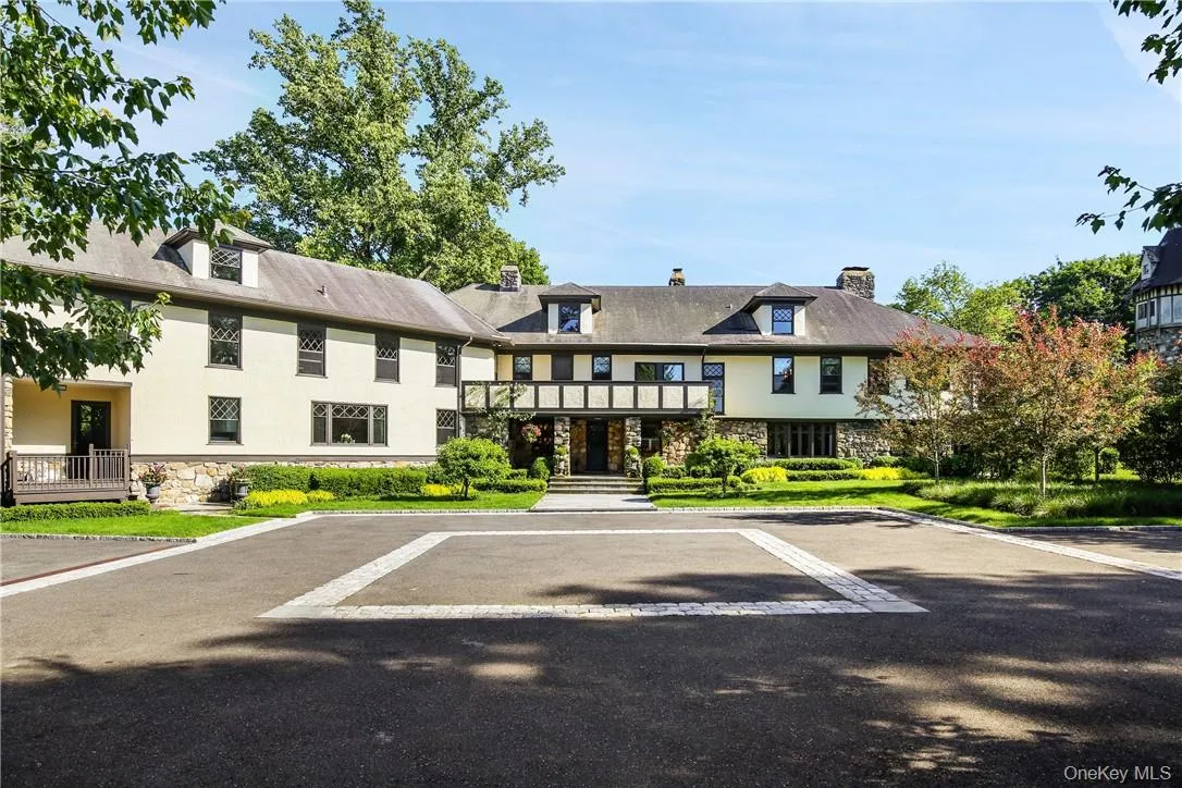 15 Sarosca Farm Lane, Harrison, NY, 7 Bedrooms Bedrooms, 19 Rooms Rooms,7 BathroomsBathrooms,Residential,For Rent,Sarosca Farm,0,956753 15 Sarosca Farm Lane, Harrison, NY, 7 Bedrooms Bedrooms, 19 Rooms Rooms,7 BathroomsBathrooms,Residential,For Rent,Sarosca Farm,0,956753